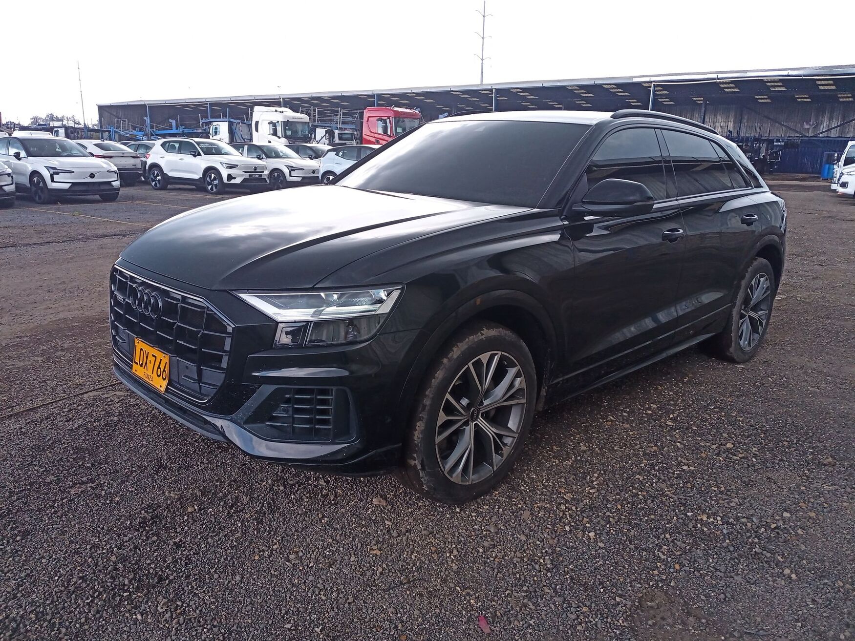 Audi - Q8 - 2022 image number 5