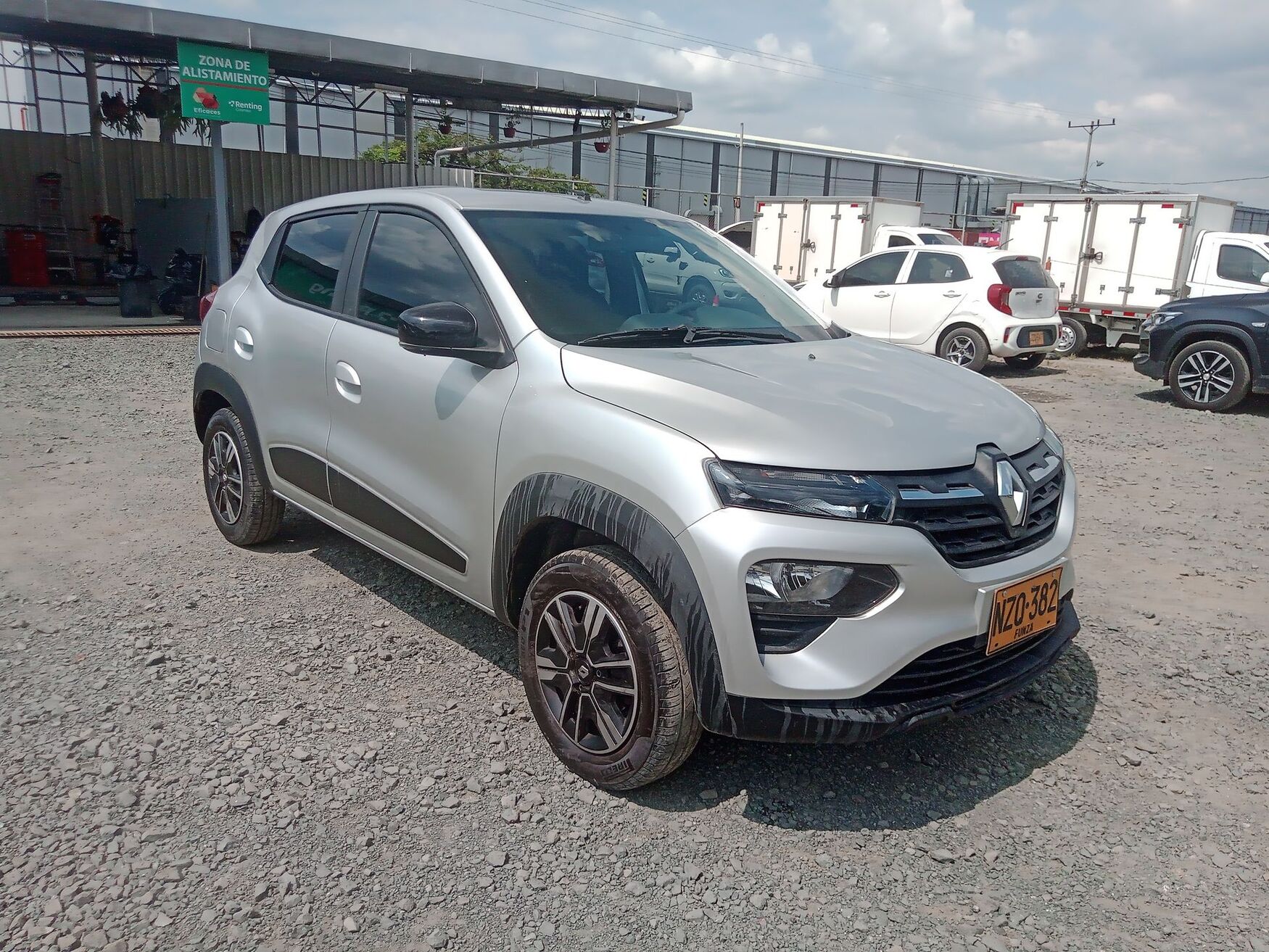 Renault - Kwid - 2025 image number 1
