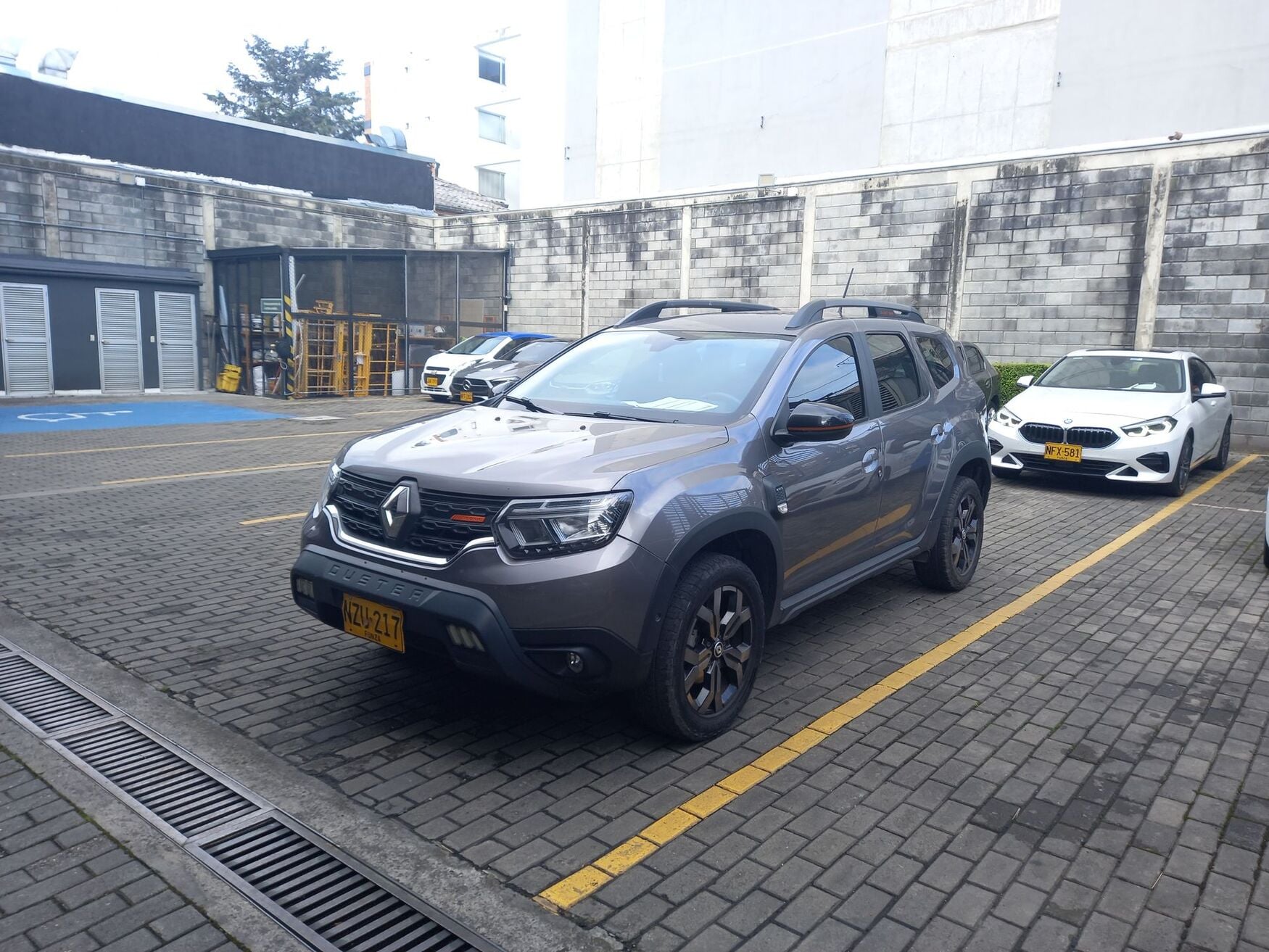 Renault - Duster - 2025 image number 5