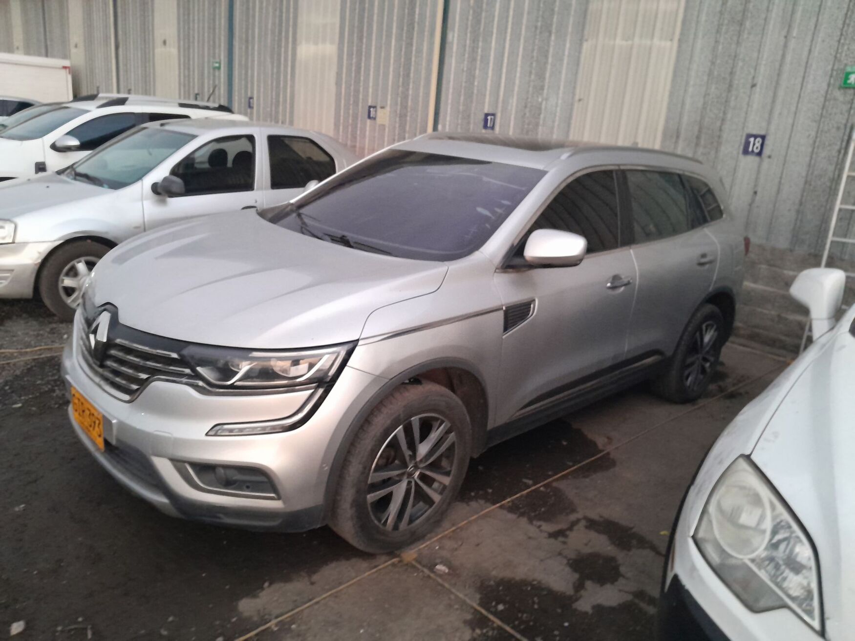 Renault - Koleos - 2020 image number 6