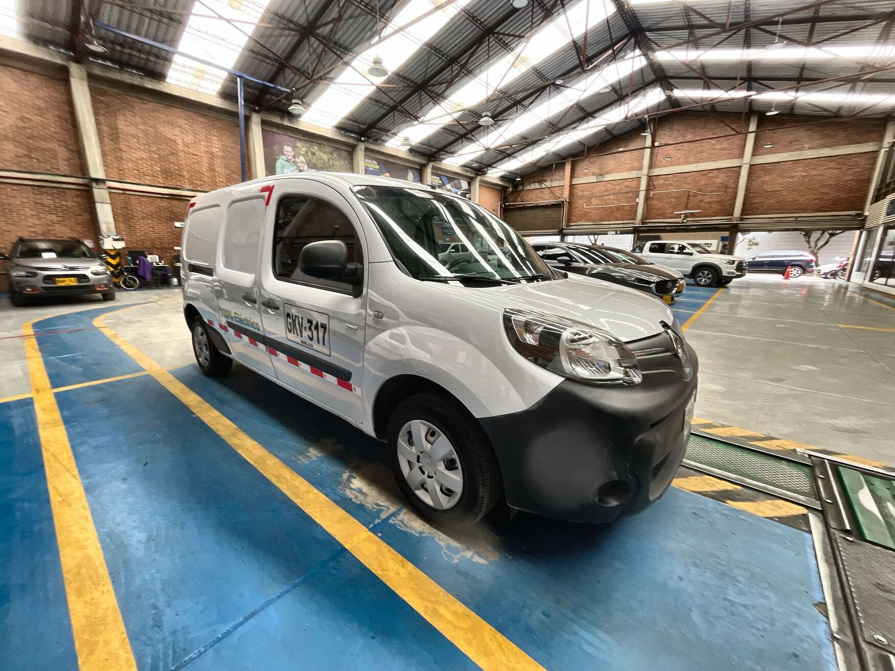 Renault - Kangoo ZE - 2020 image number 1