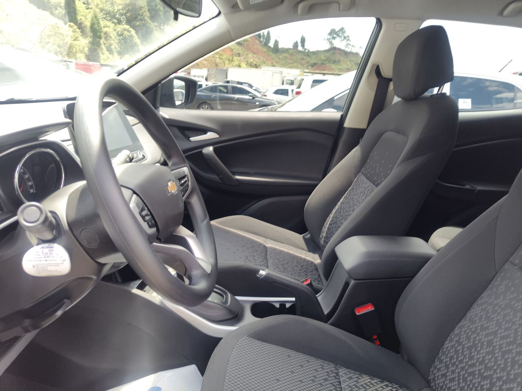 Chevrolet - Tracker - 2025 image number 2
