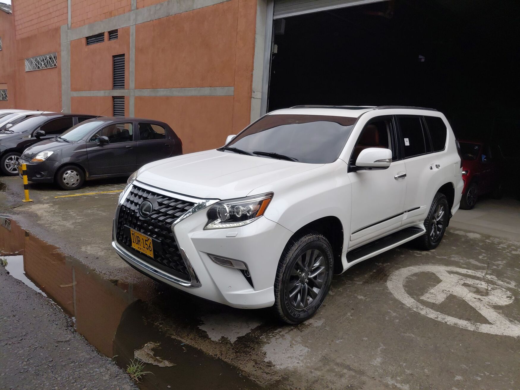 Lexus - GX 460 - 2016 image number 5