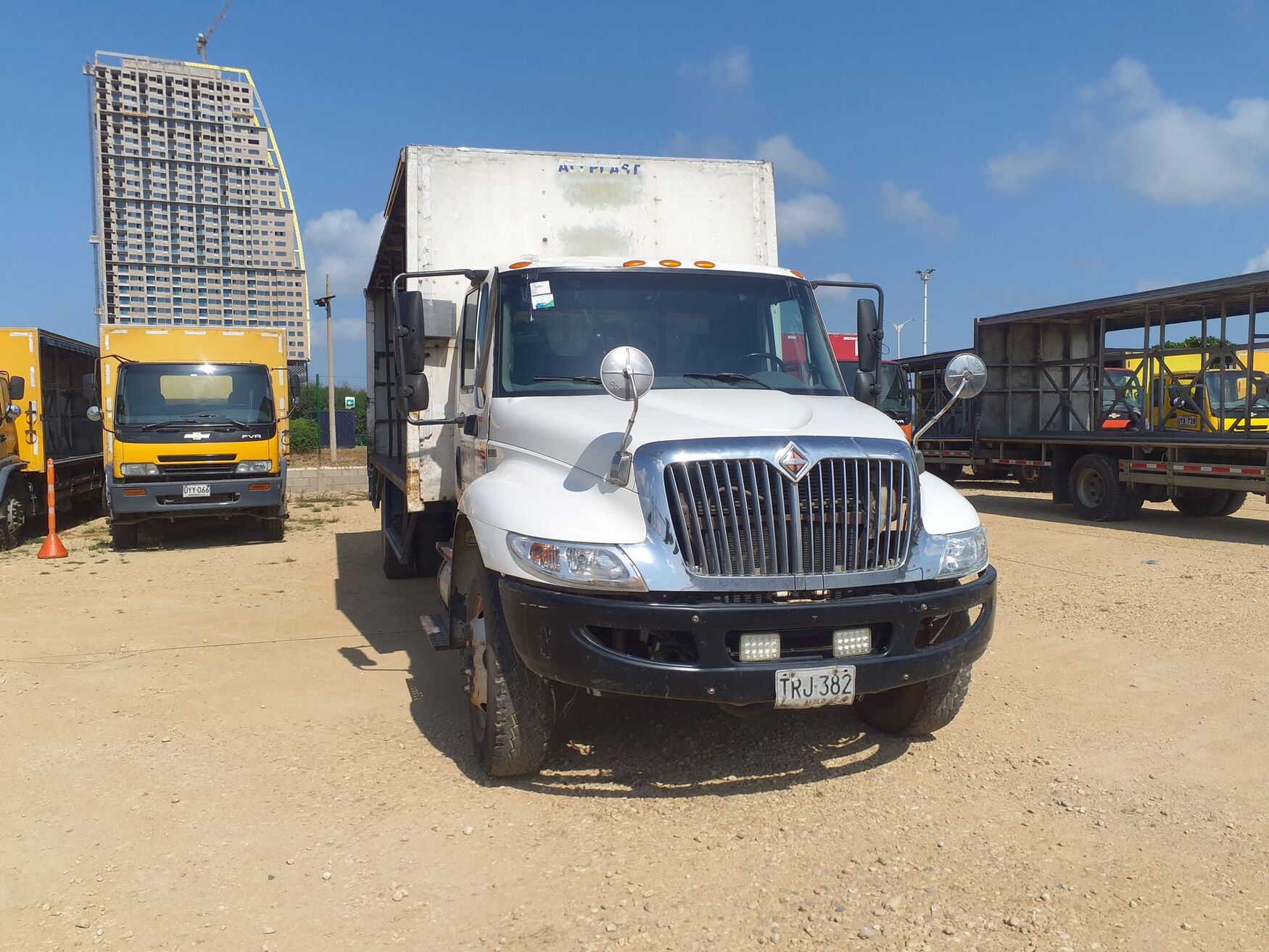 International - 4300 - 2012 image number 4