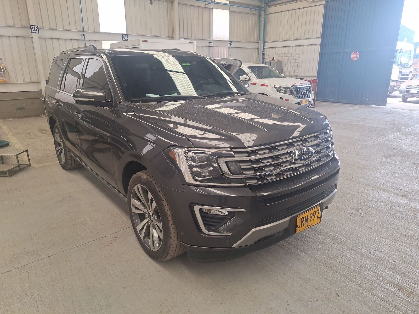 Ford - Expedition - 2020 image number 1