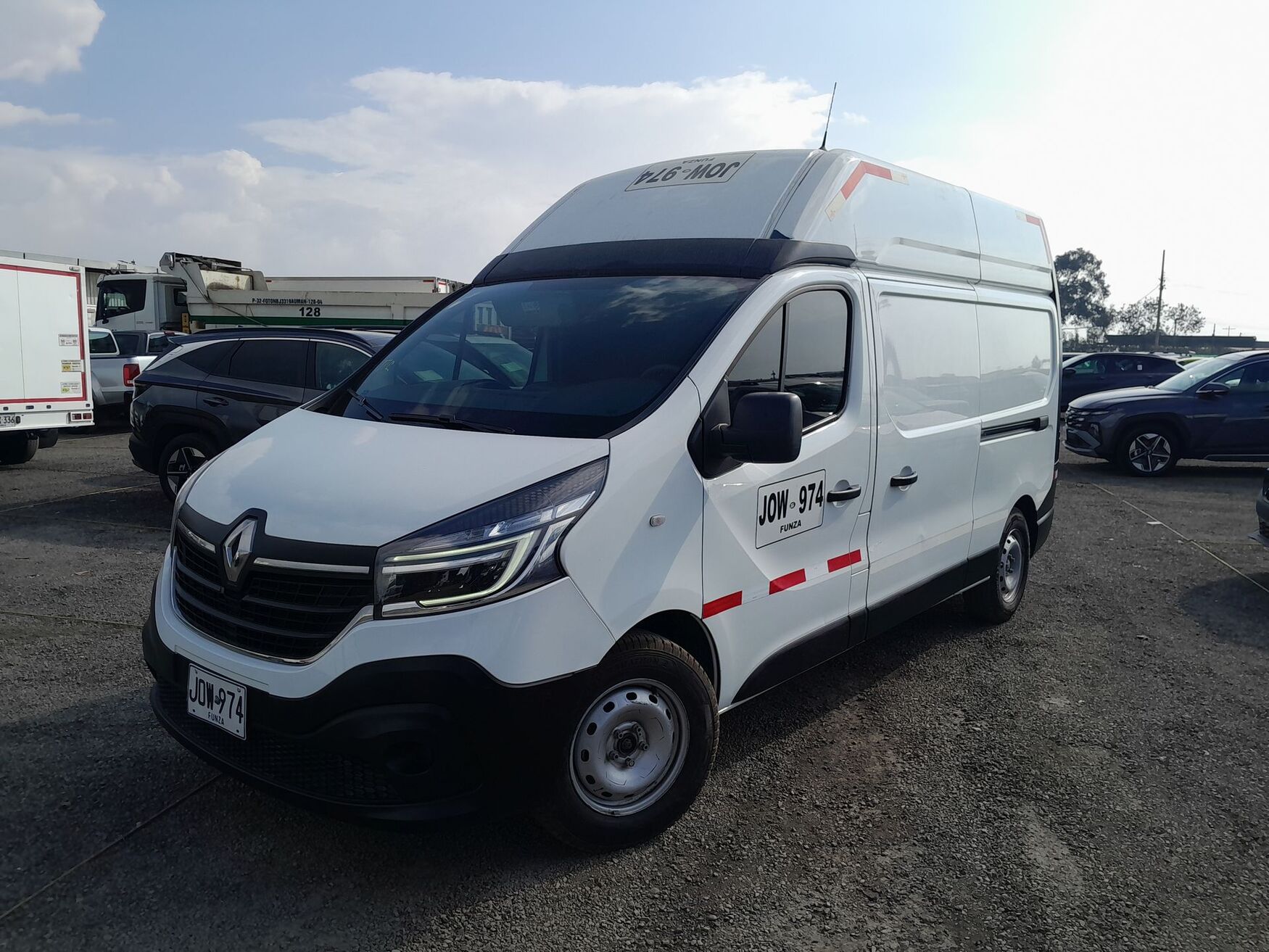 Renault - Trafic - 2021 image number 5