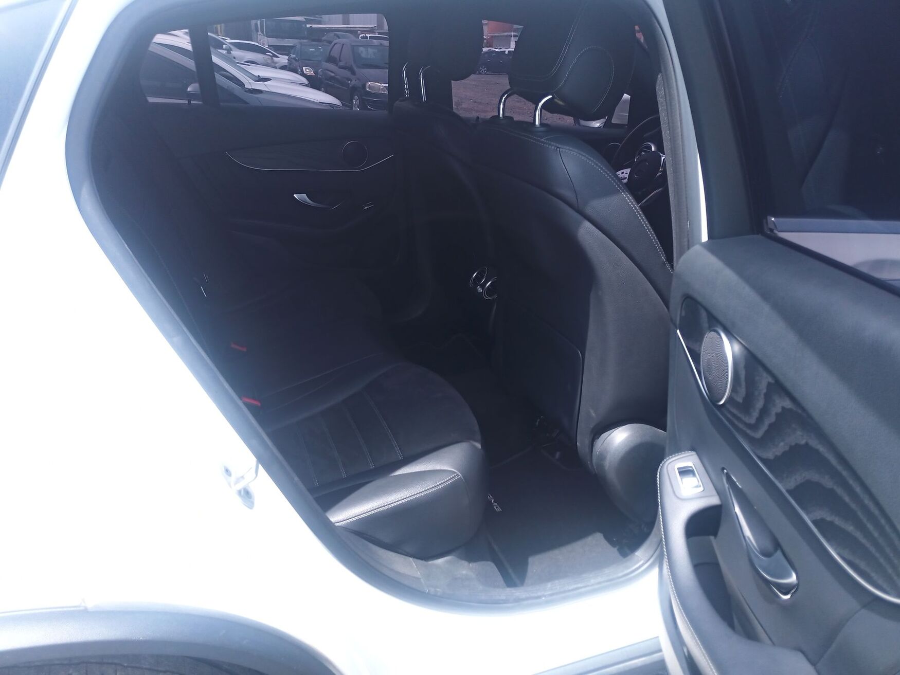 Mercedes Benz - GLC300E - 2022 image number 3