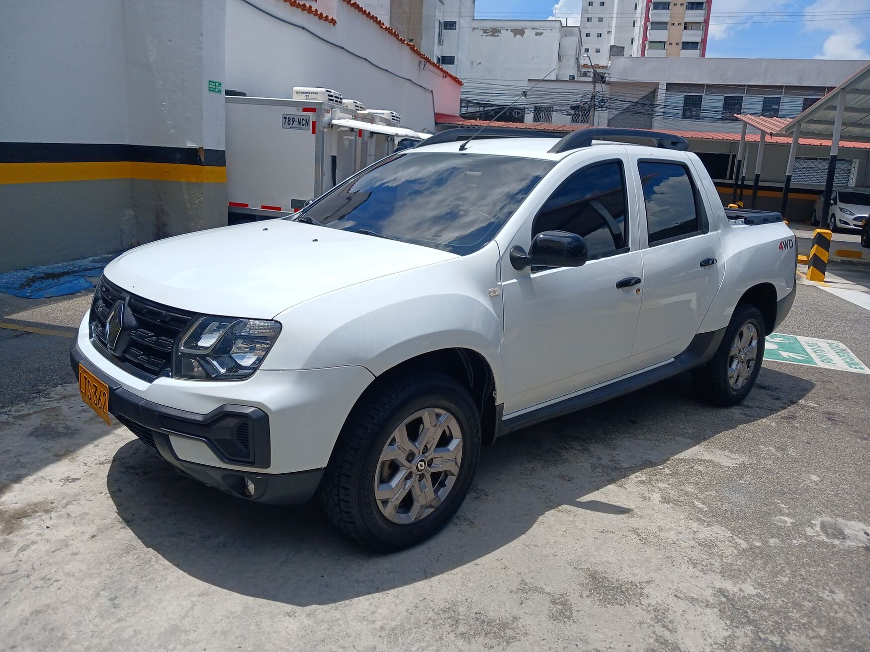 Renault - Oroch - 2024 image number 5