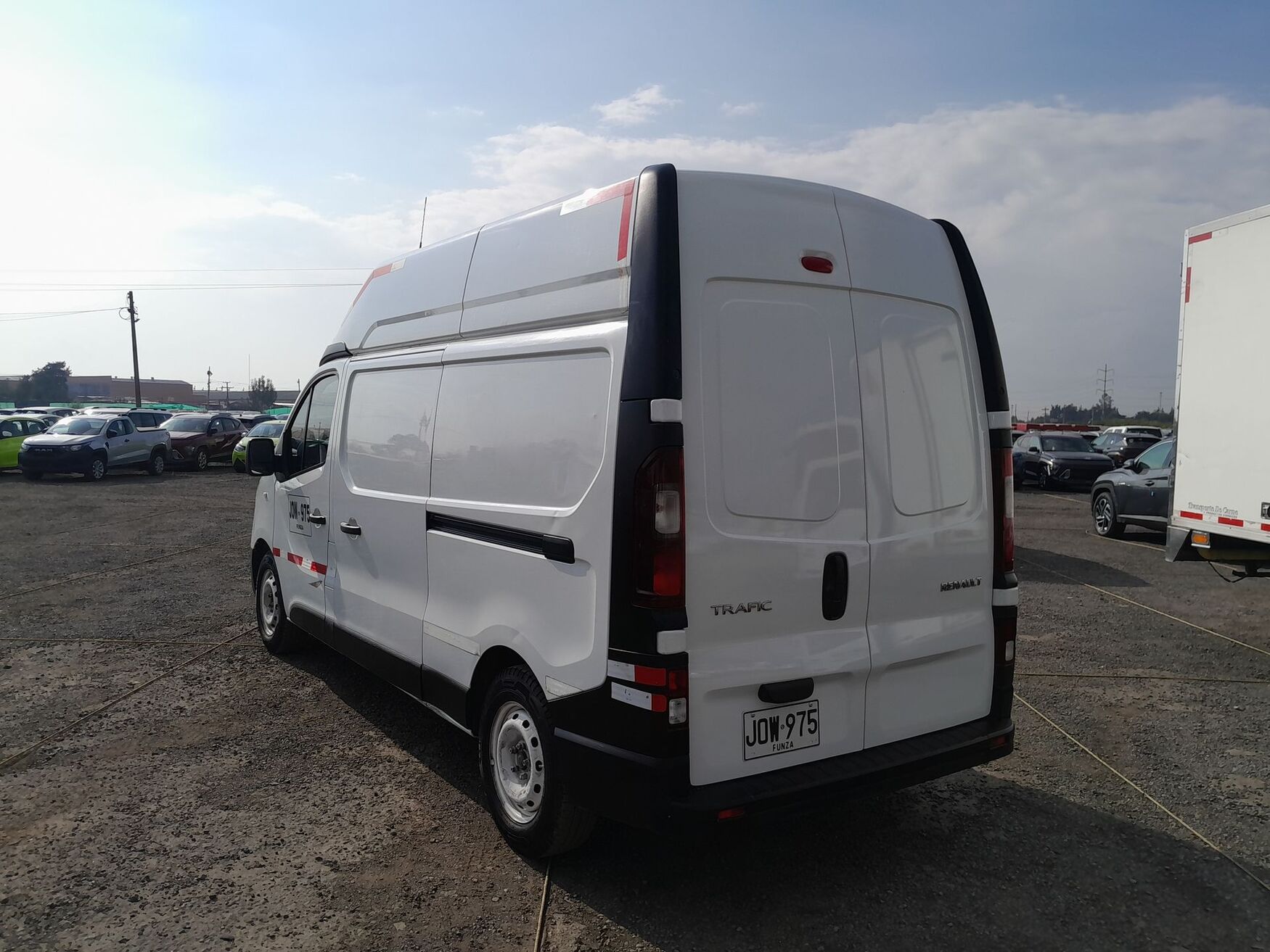 Renault - Trafic - 2021 image number 7