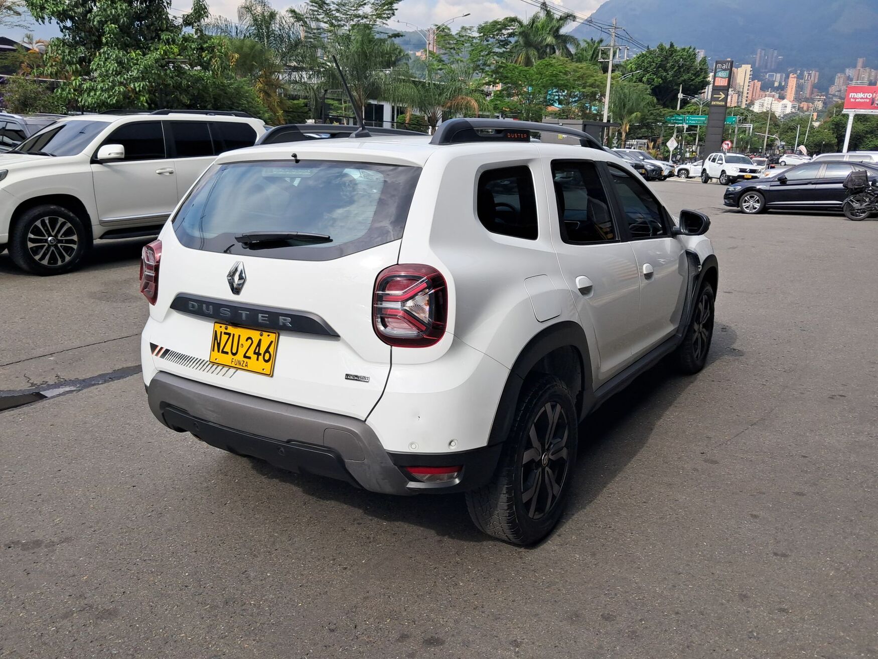 Renault - Duster - 2025 image number 9