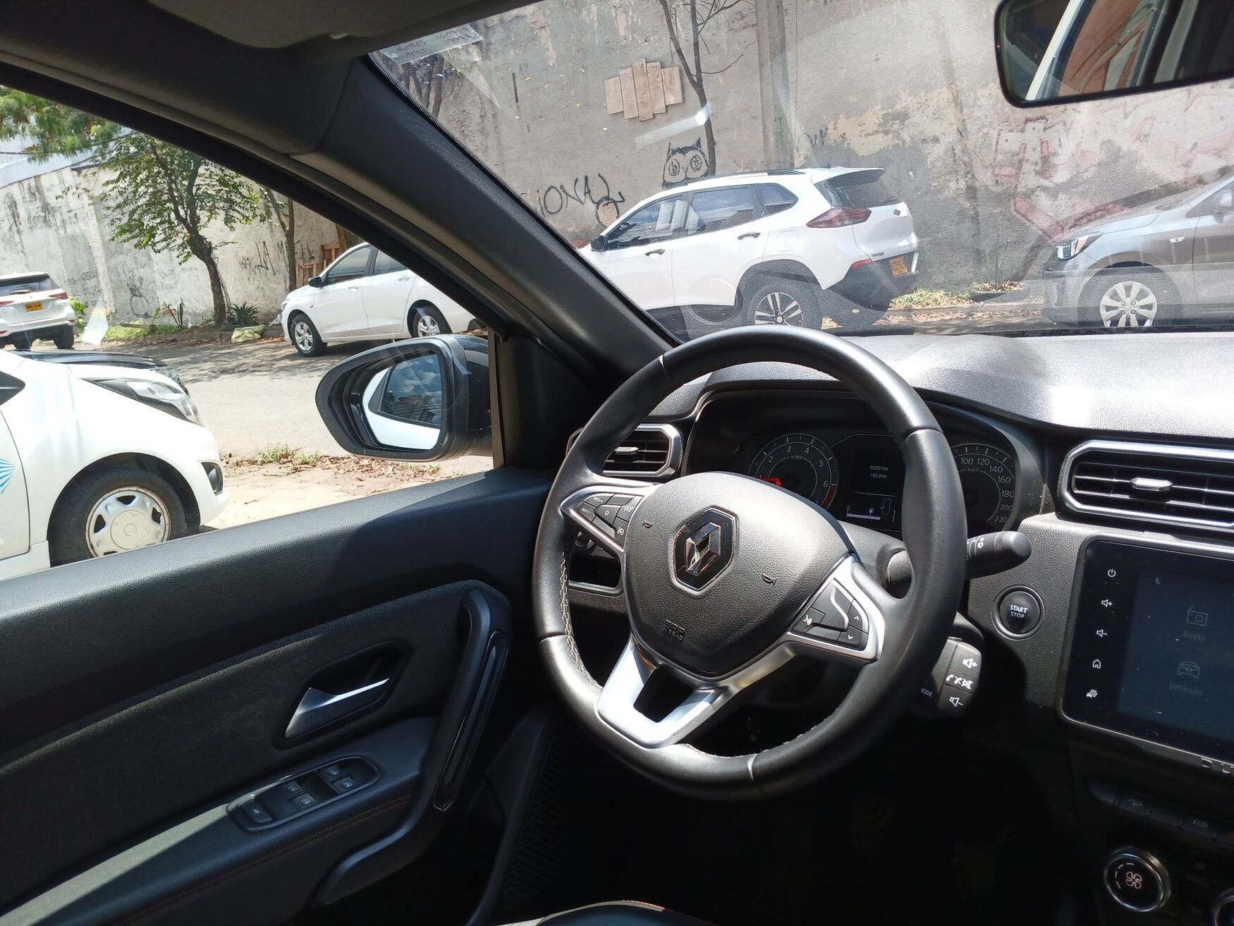 Renault - Duster - 2025 image number 11