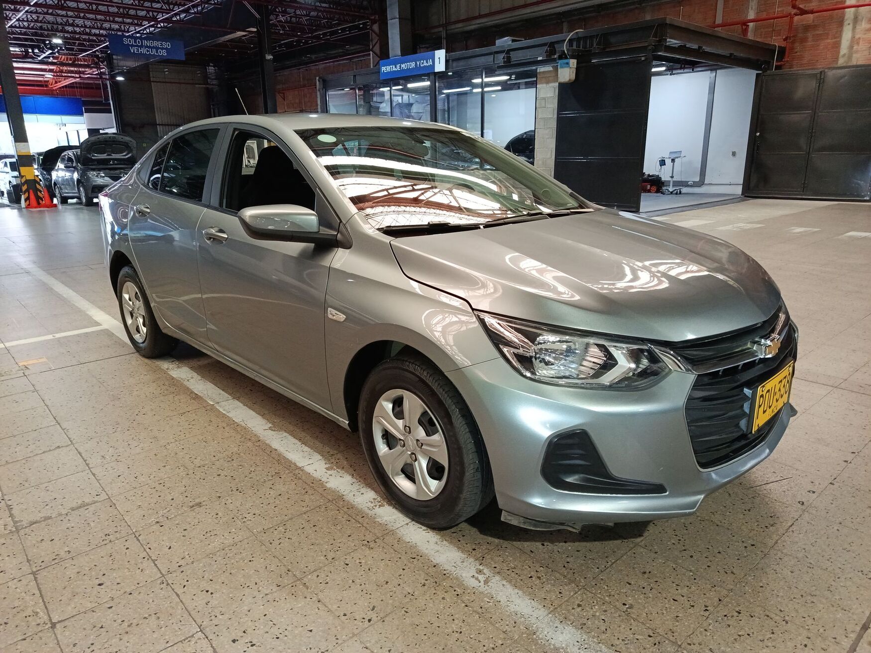 Chevrolet - Onix - 2025 image number 1