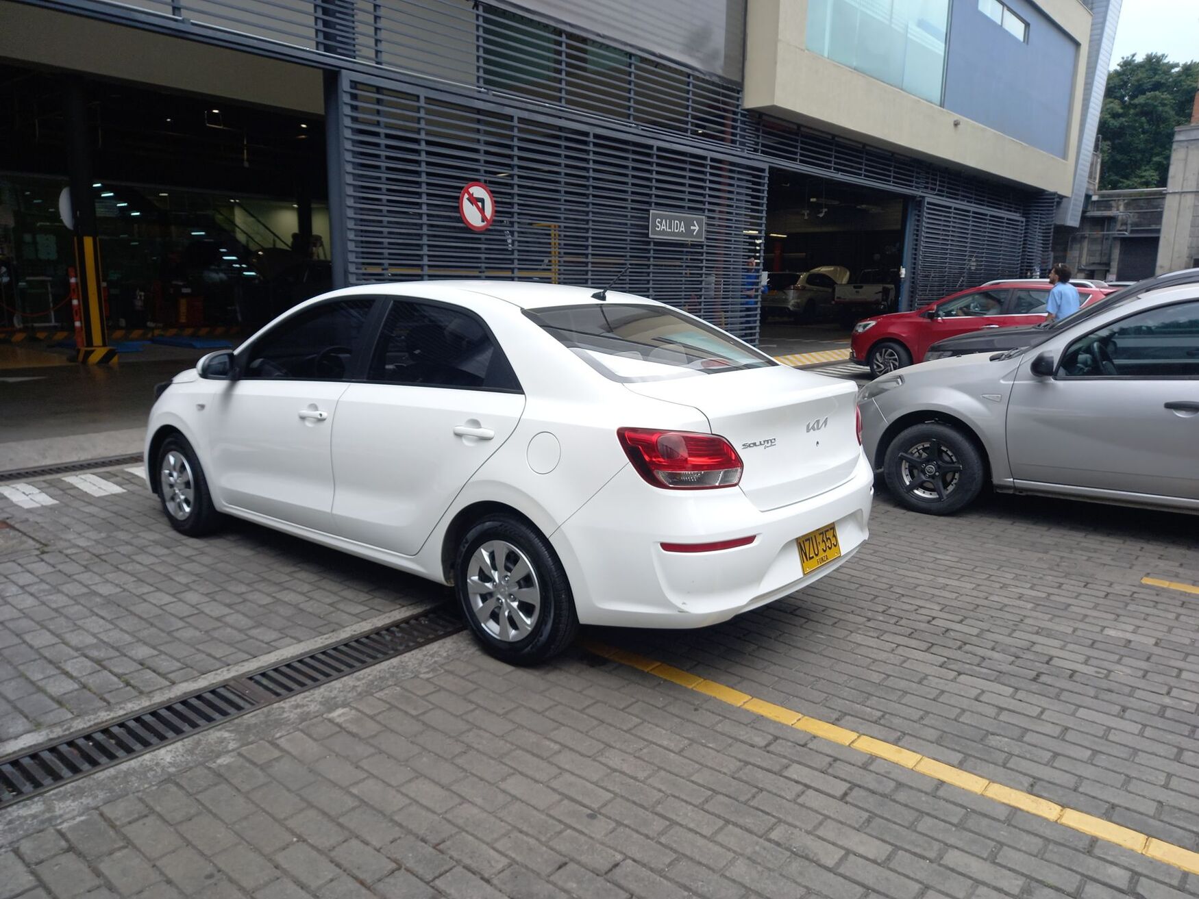 Kia - Soluto - 2025 image number 5