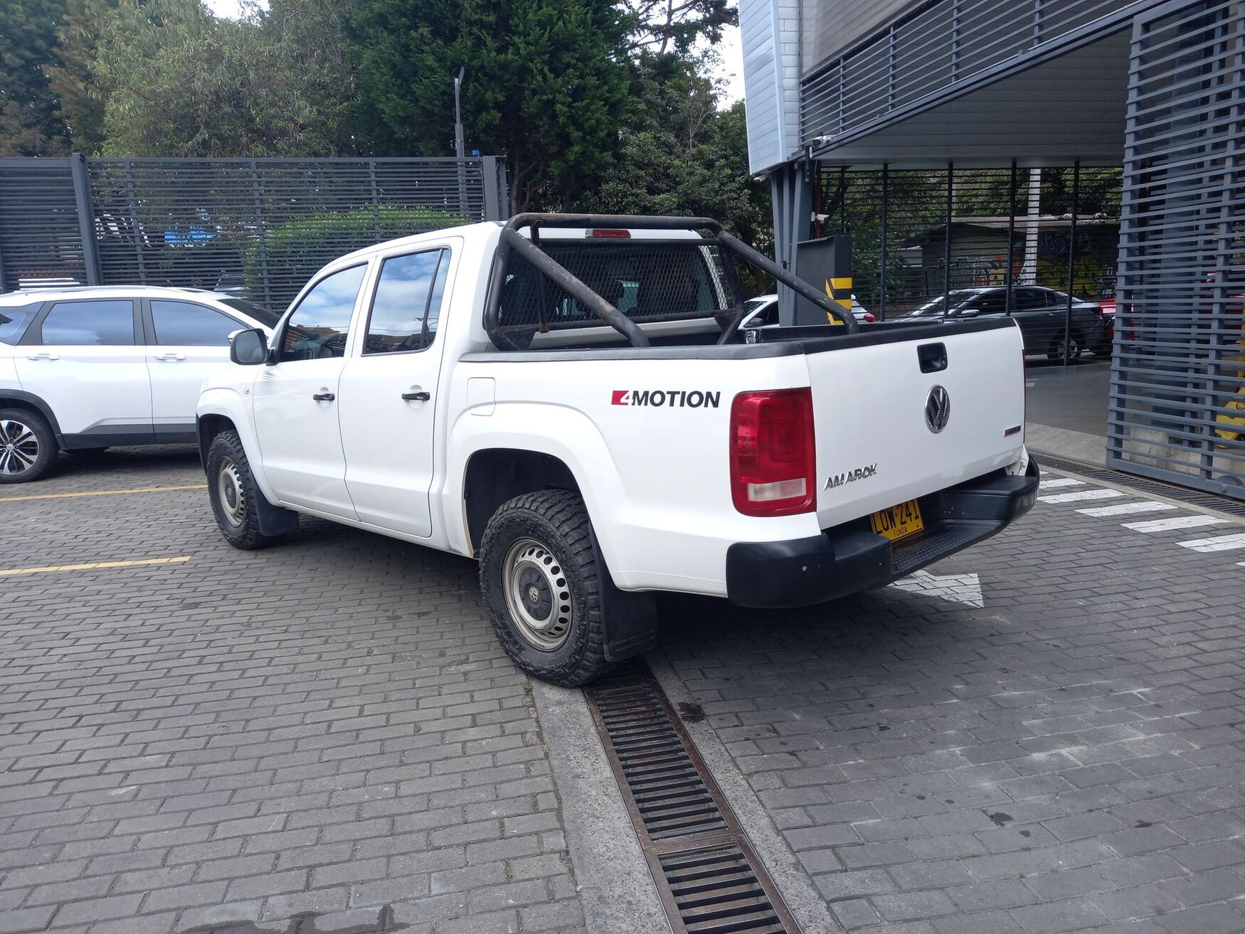 Volkswagen - Amarok - 2023 image number 7