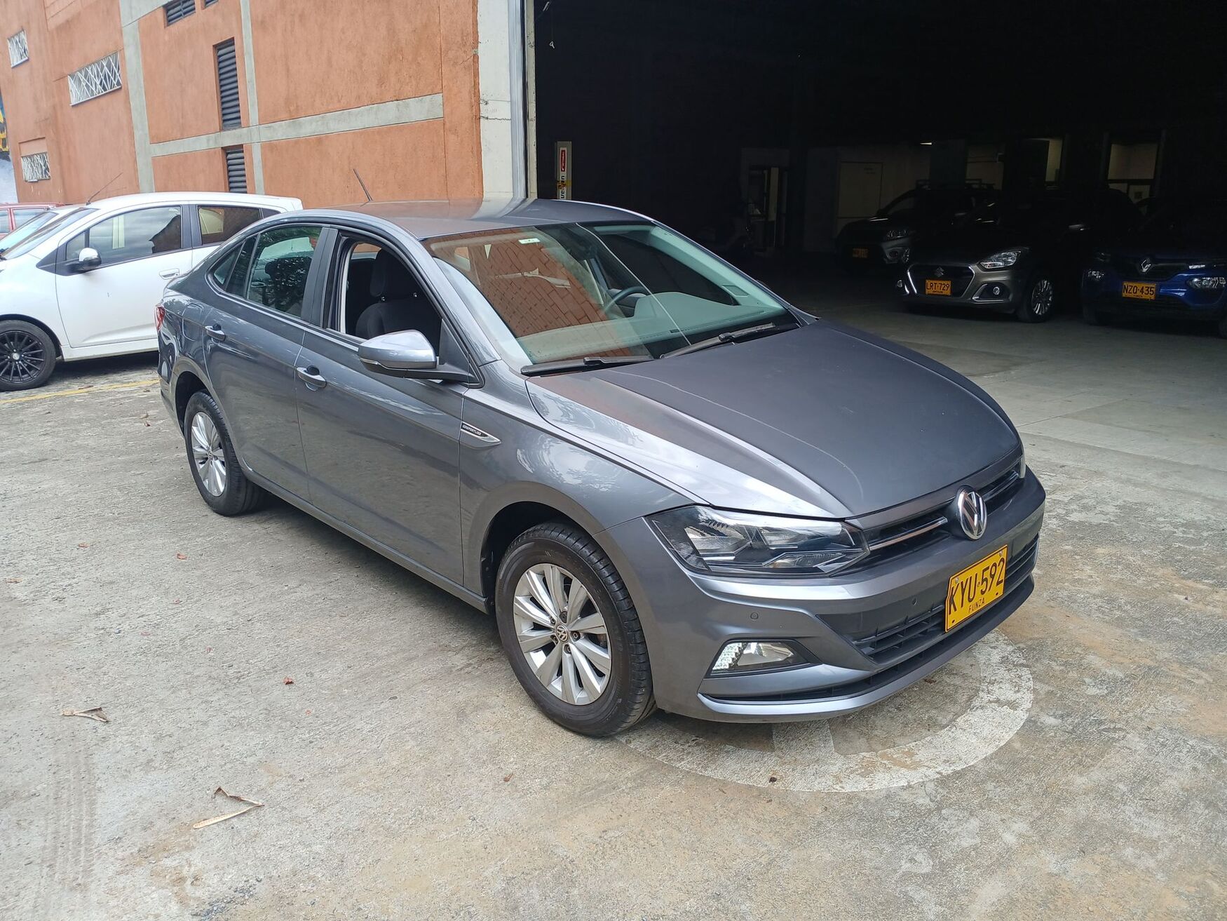 Volkswagen - Virtus - 2022 image number 1