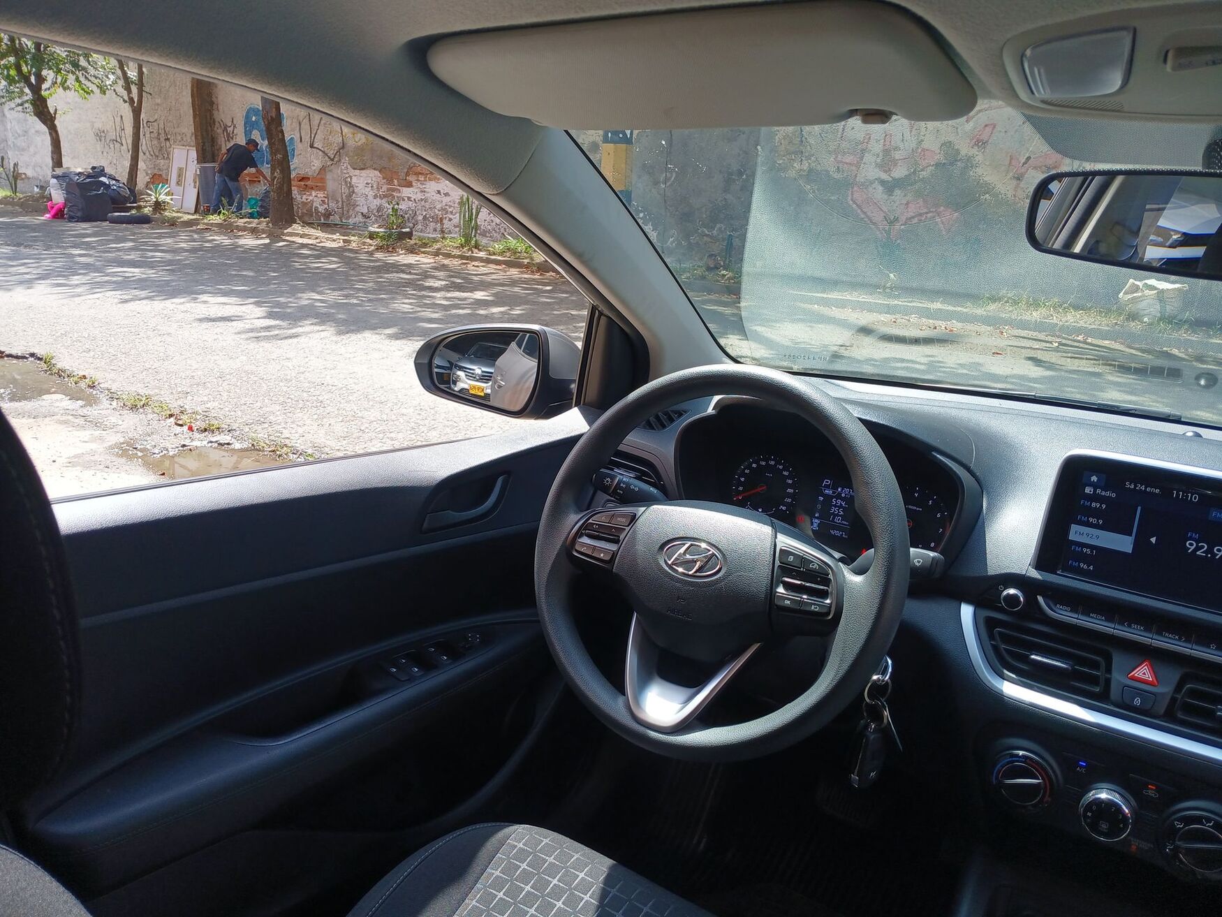 Hyundai - HB20S Accent - 2024 image number 11