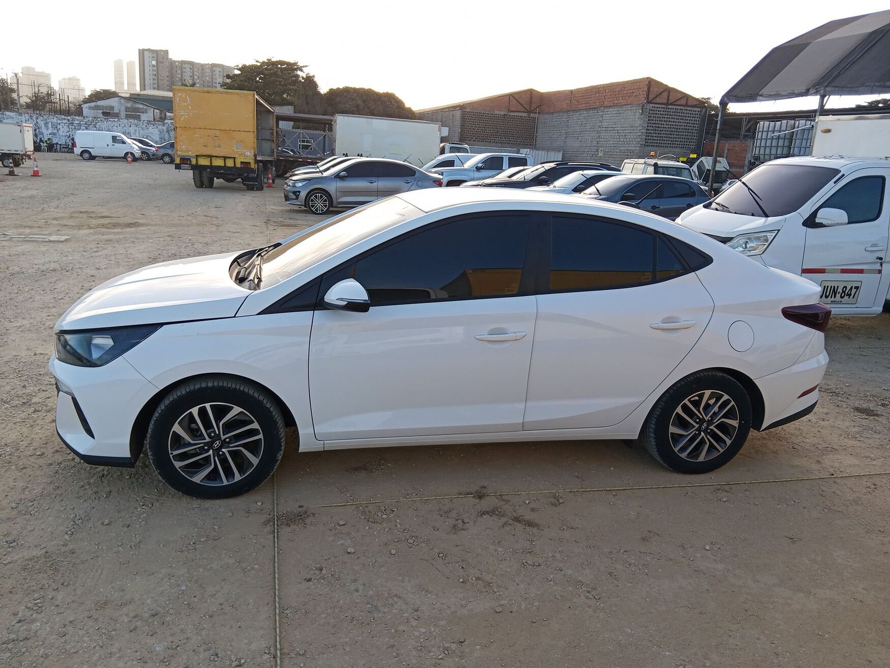 Hyundai - HB20S Accent - 2024 image number 6