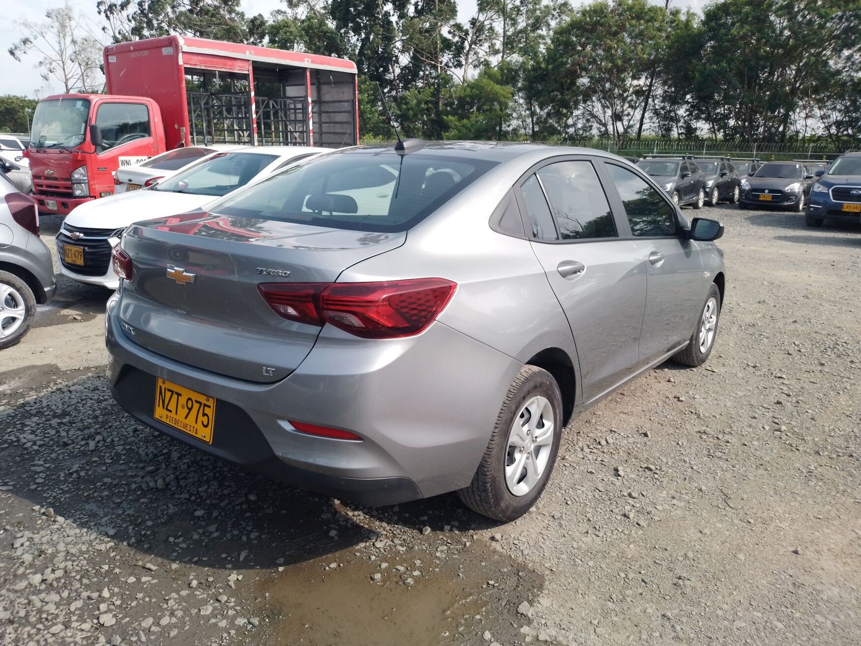 Chevrolet - Onix - 2025 image number 9