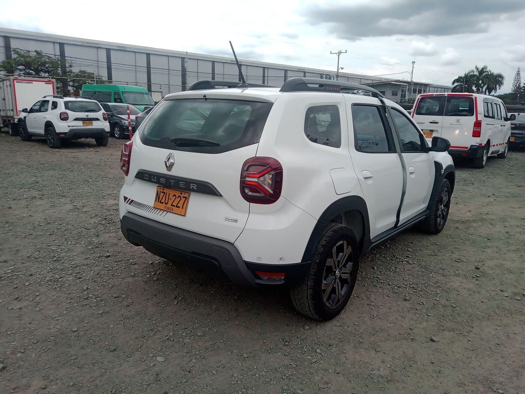 Renault - Duster - 2025 image number 9