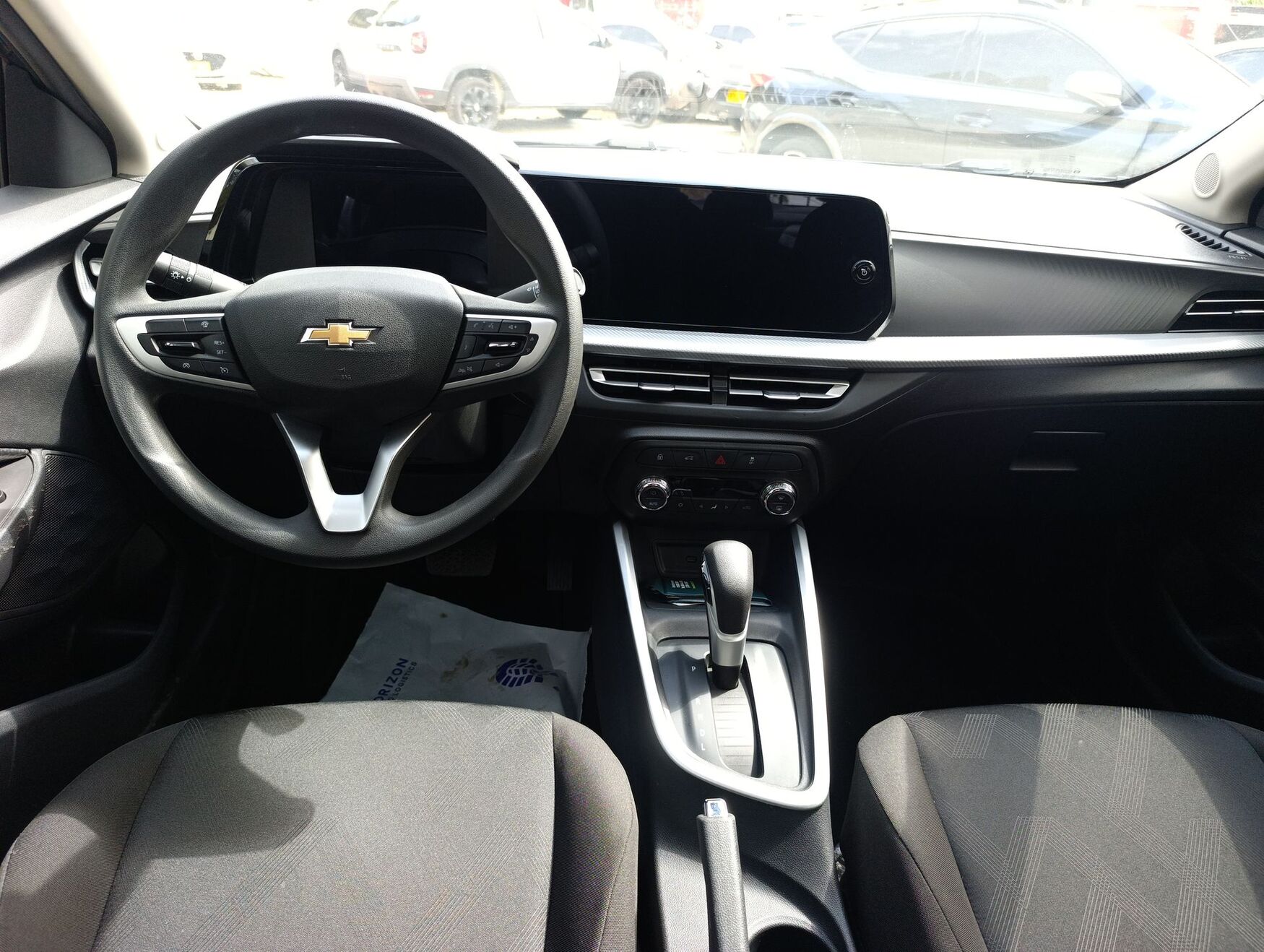 Chevrolet - Onix - 2026 image number 11