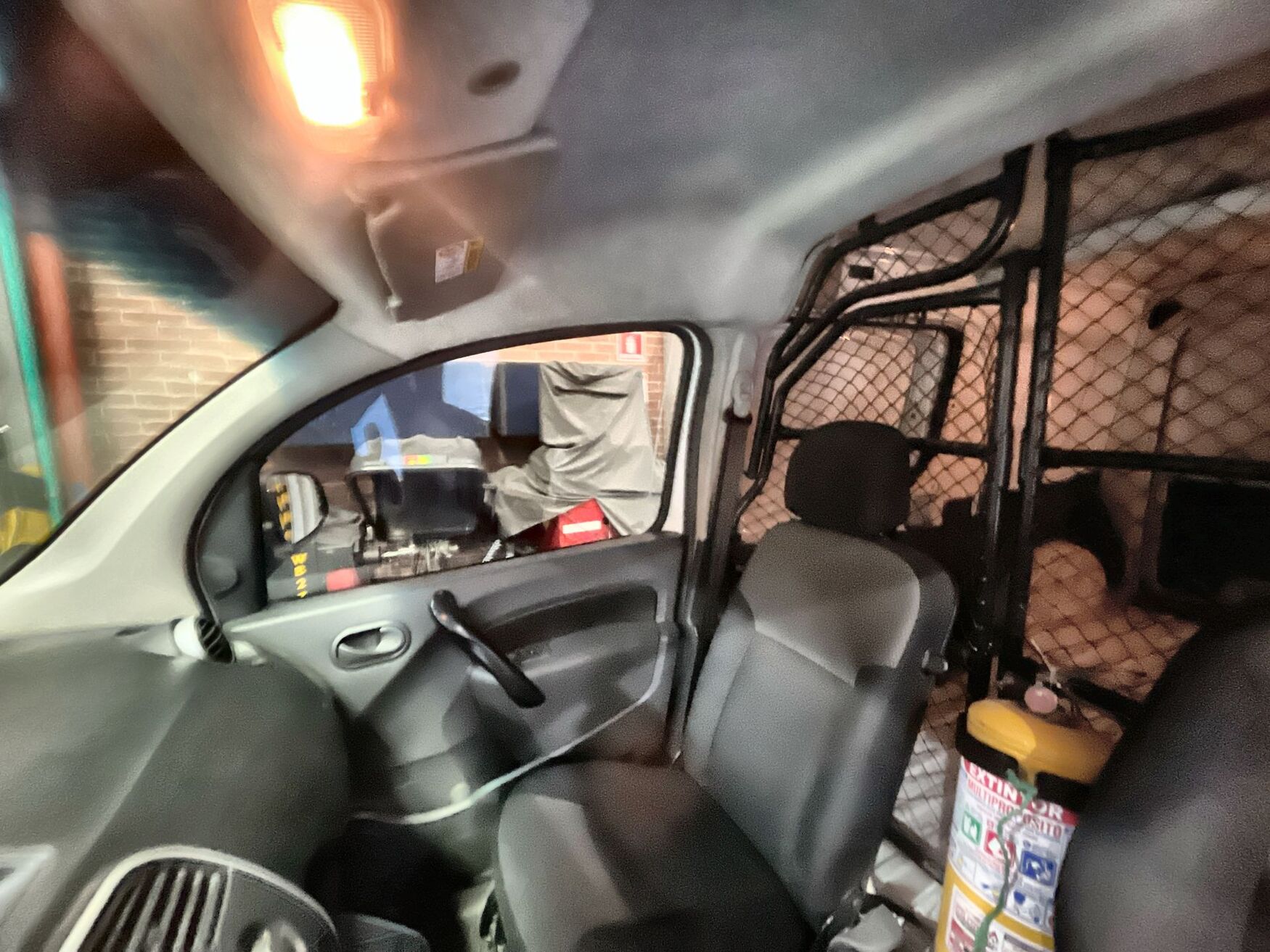 Renault - Kangoo ZE - 2020 image number 3