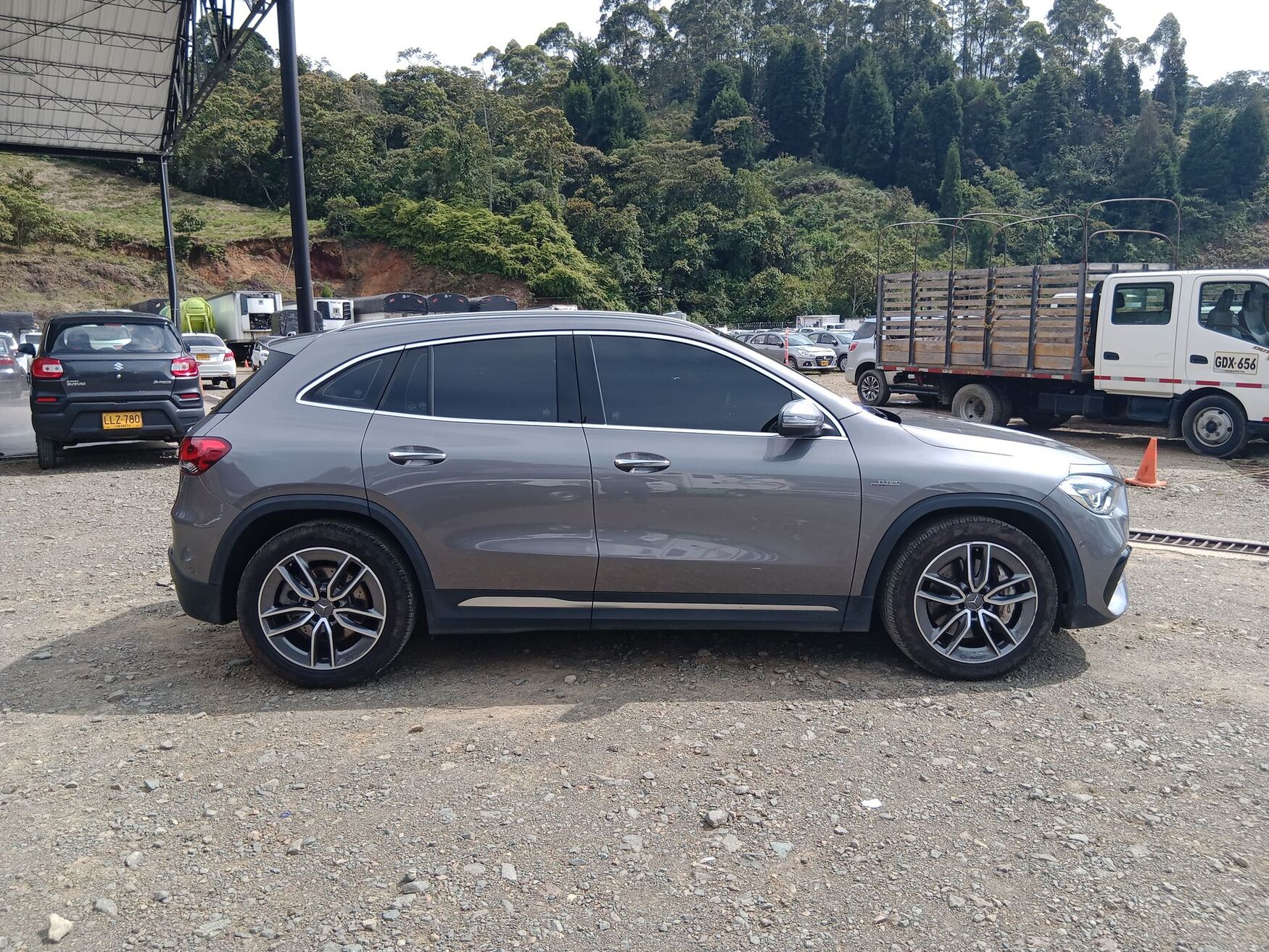 Mercedes Benz - GLA35 - 2022 image number 10