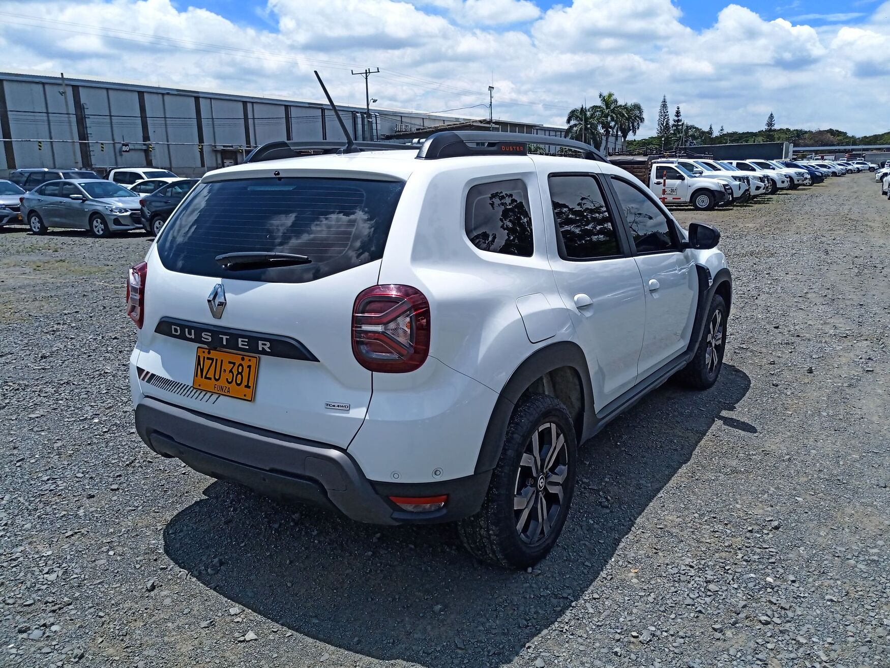 Renault - Duster - 2025 image number 9