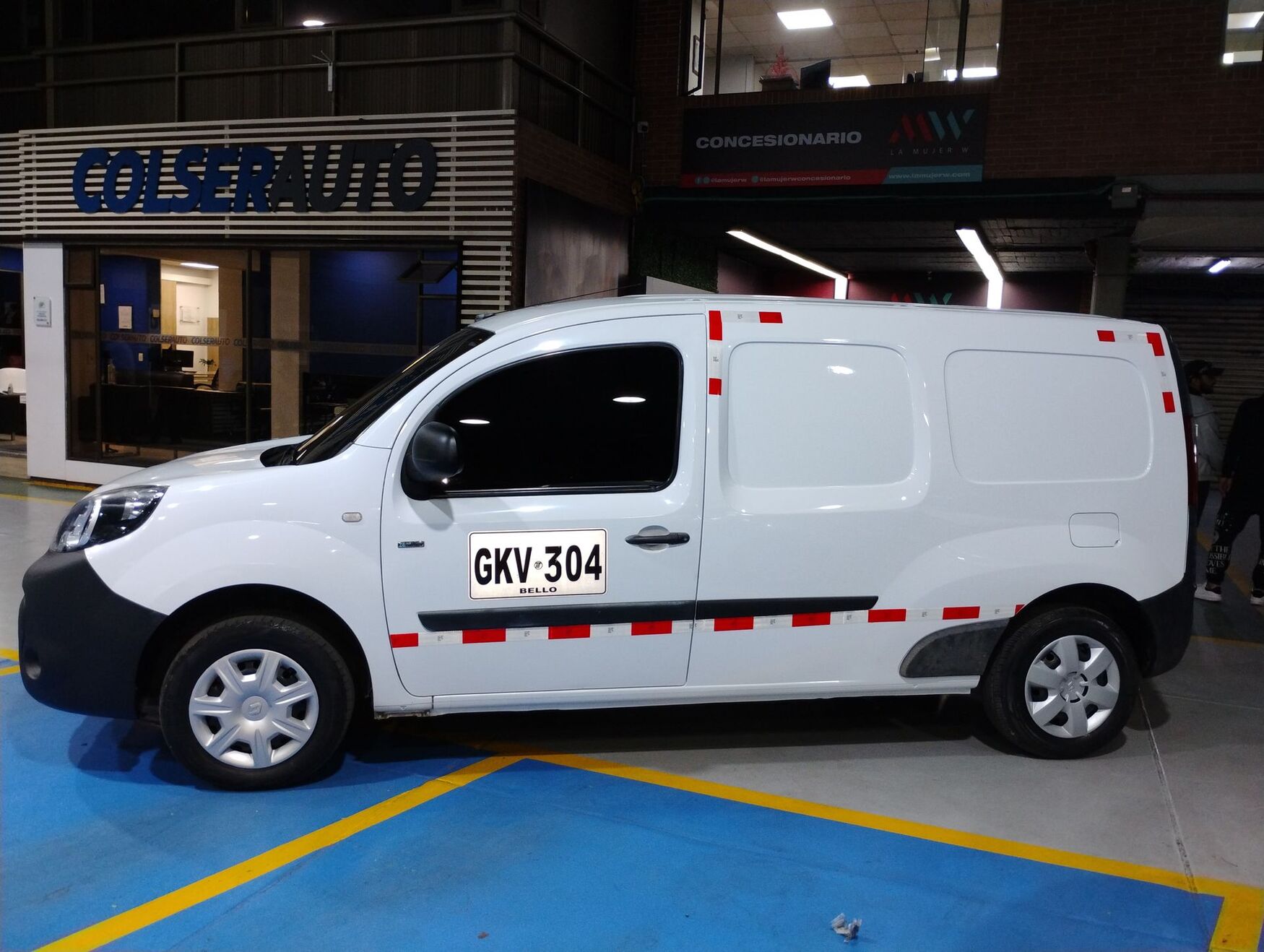 Renault - Kangoo ZE - 2020 image number 6