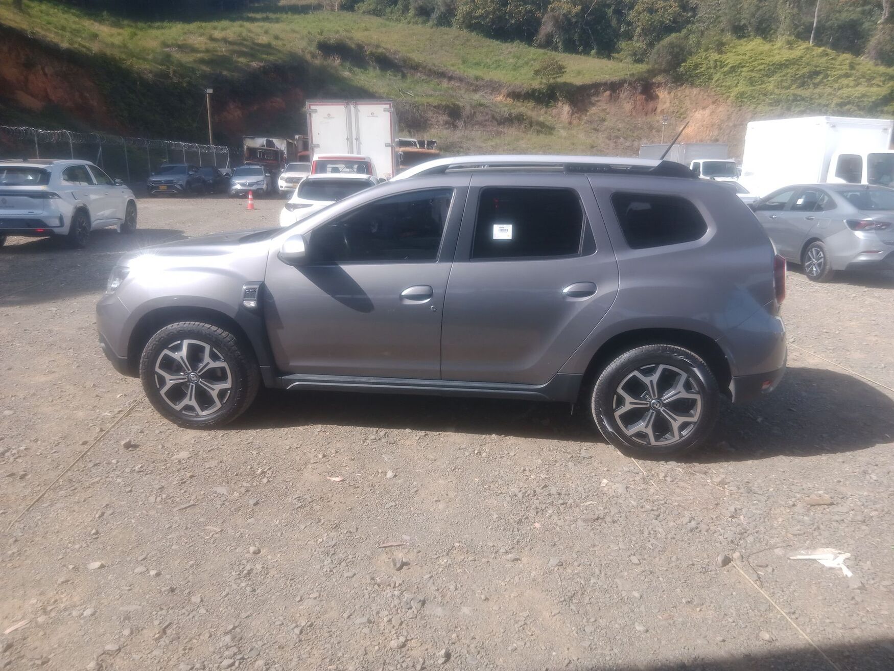 Renault - Duster - 2022 image number 6