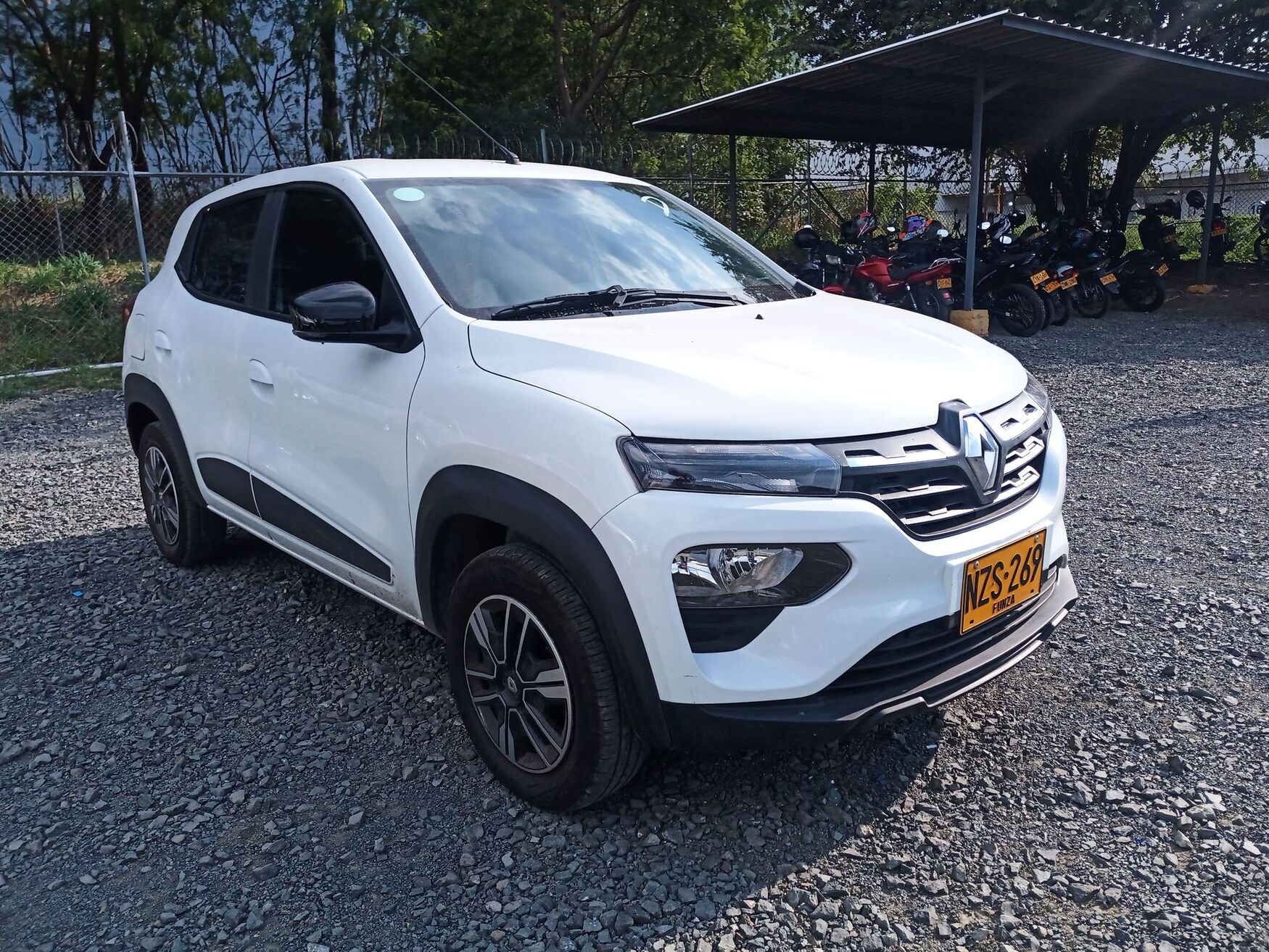 Renault - Kwid - 2025 image number 1