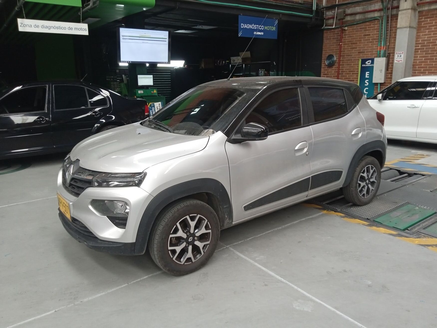 Renault - Kwid - 2025 image number 5