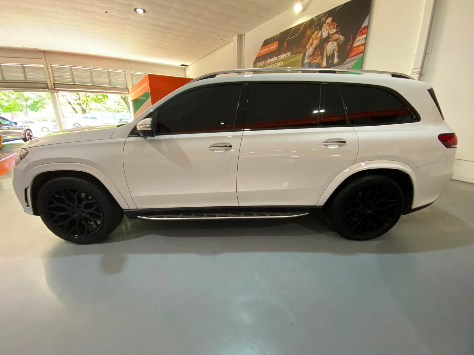Mercedes Benz - GLS450 - 2022 image number 4