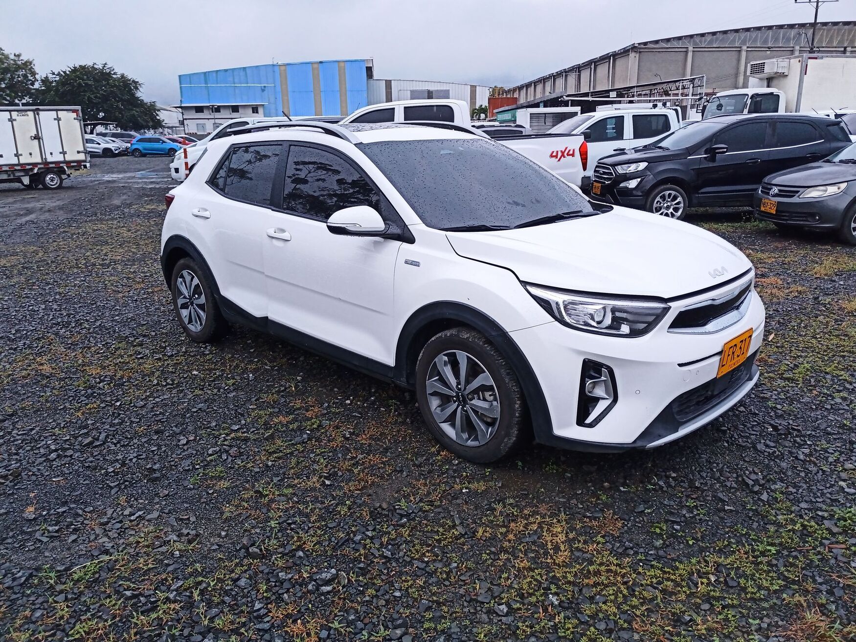 Kia - Stonic - 2023 image number 1