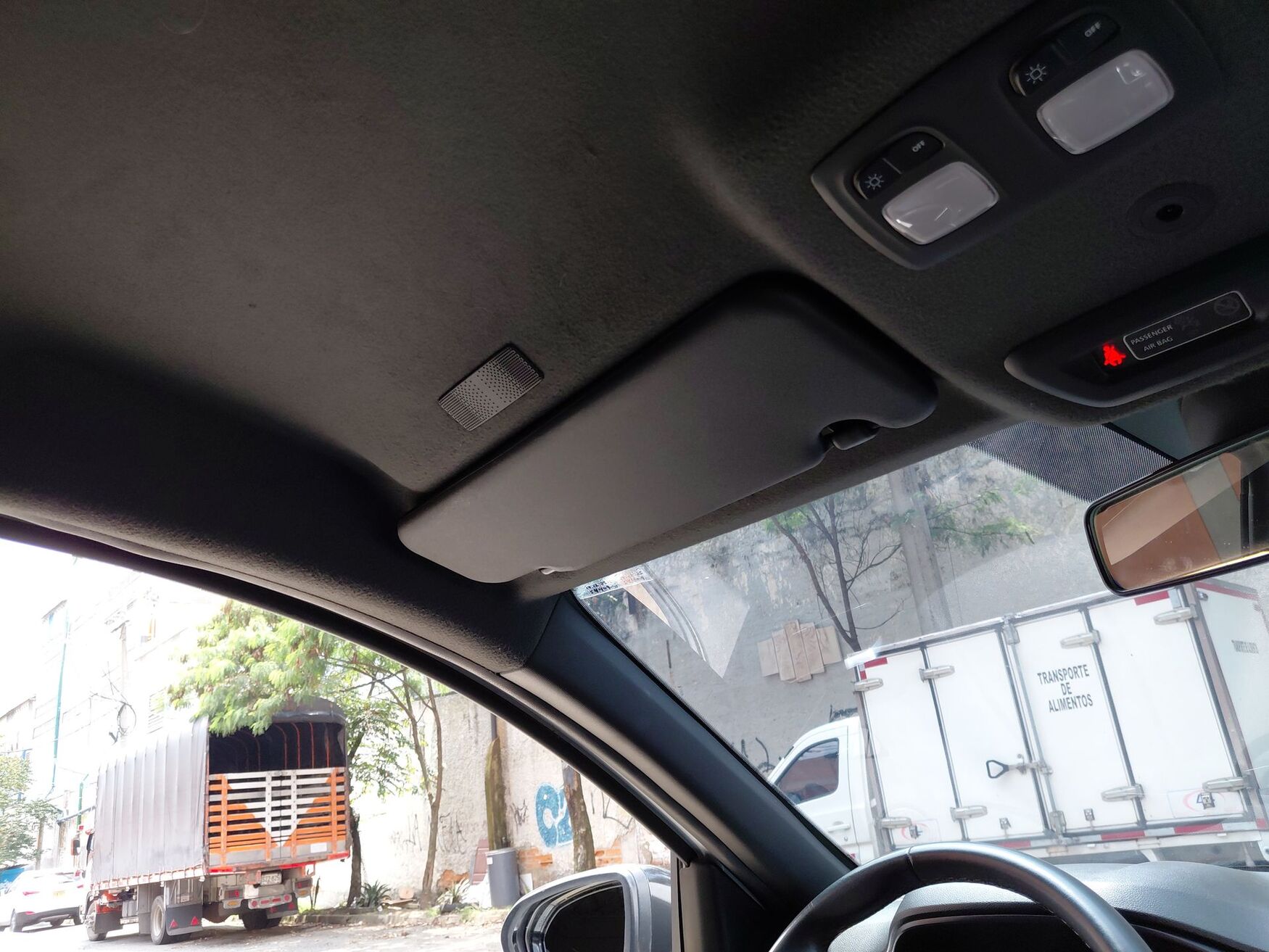 Renault - Duster - 2025 image number 2