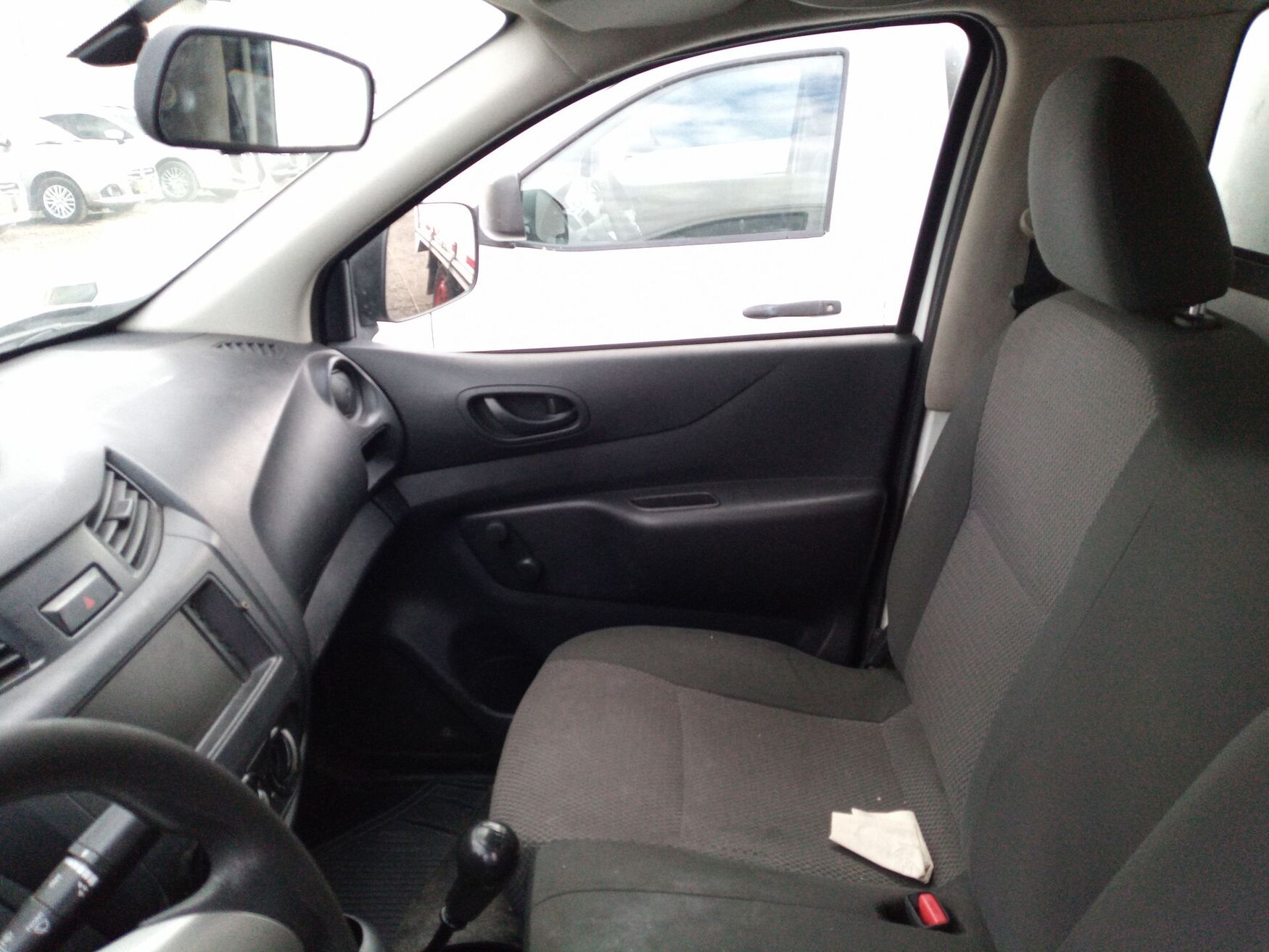 Nissan - Frontier - 2019 image number 3