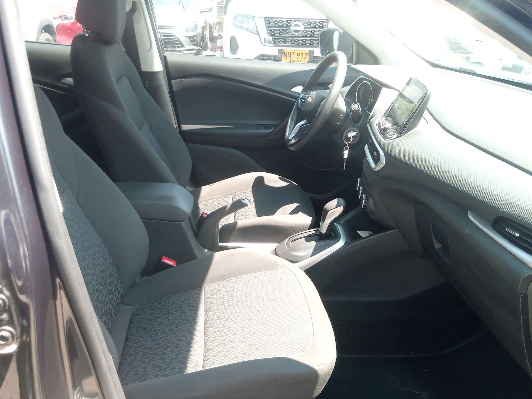 Chevrolet - Tracker - 2025 image number 2