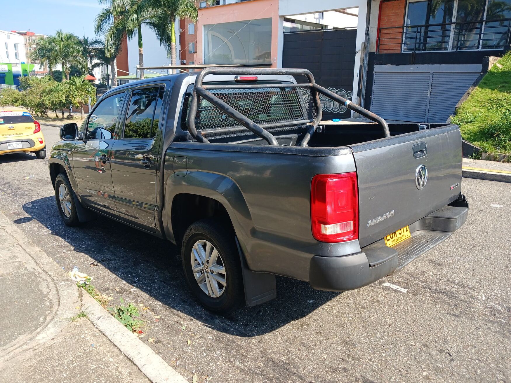 Volkswagen - Amarok - 2023 image number 7