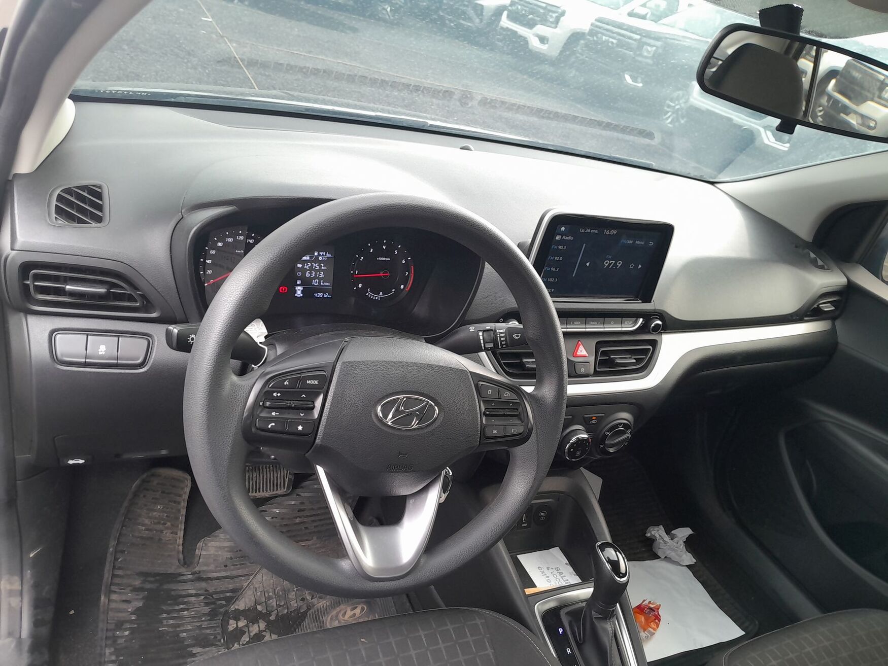 Hyundai - HB20S Accent - 2024 image number 11