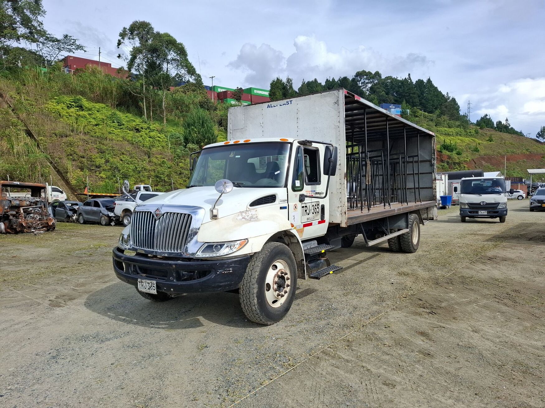 International - 4300 - 2012 image number 5