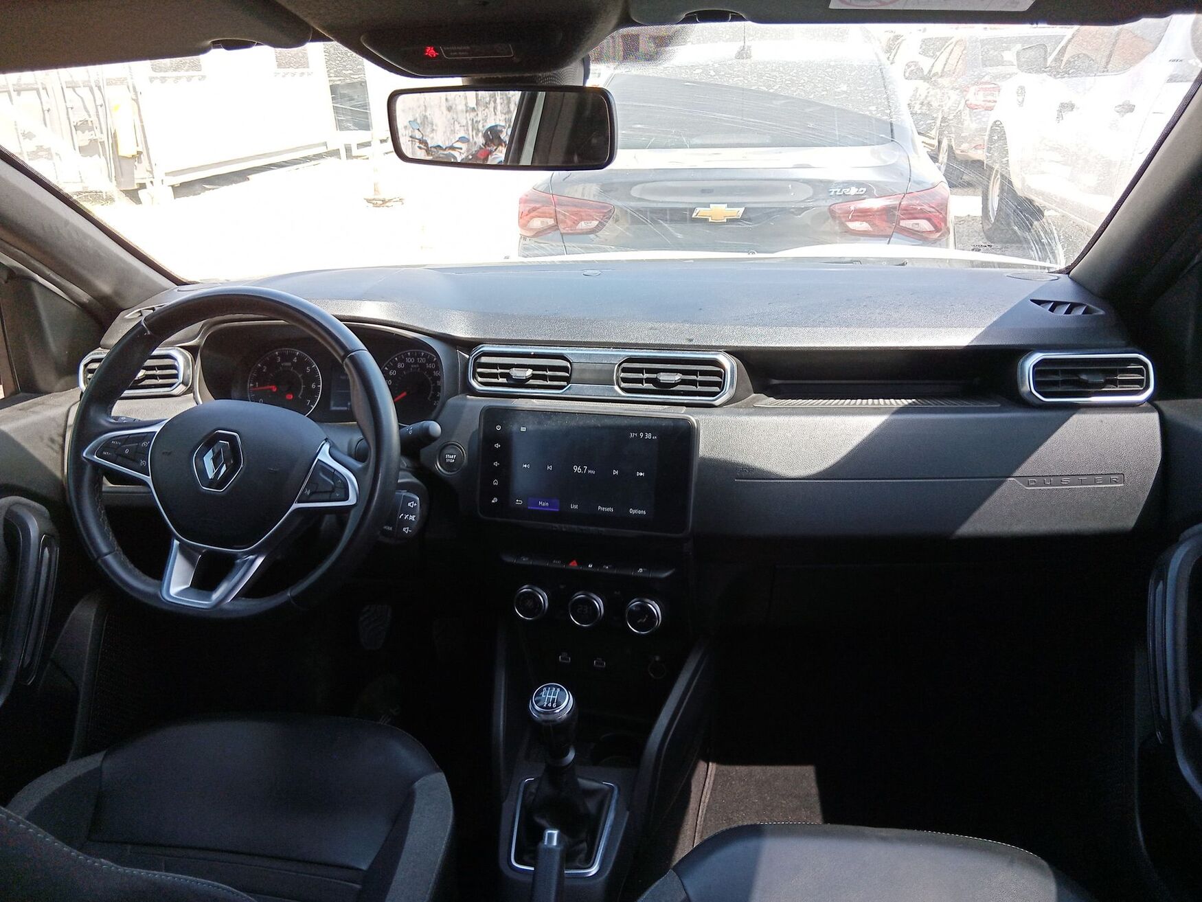Renault - Duster - 2024 image number 11