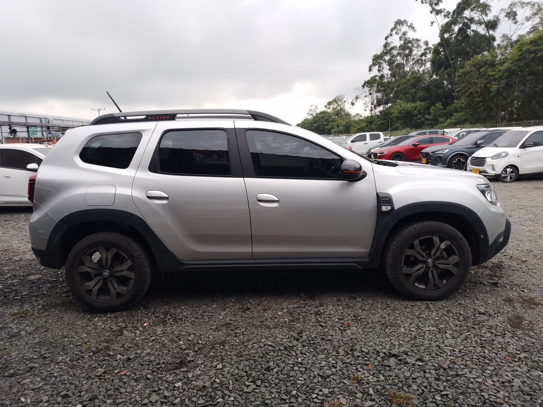 Renault - Duster - 2025 image number 10