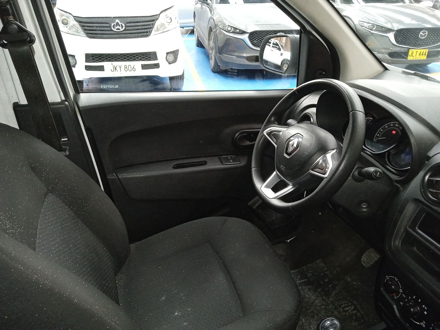 Renault - Kangoo - 2025 image number 2