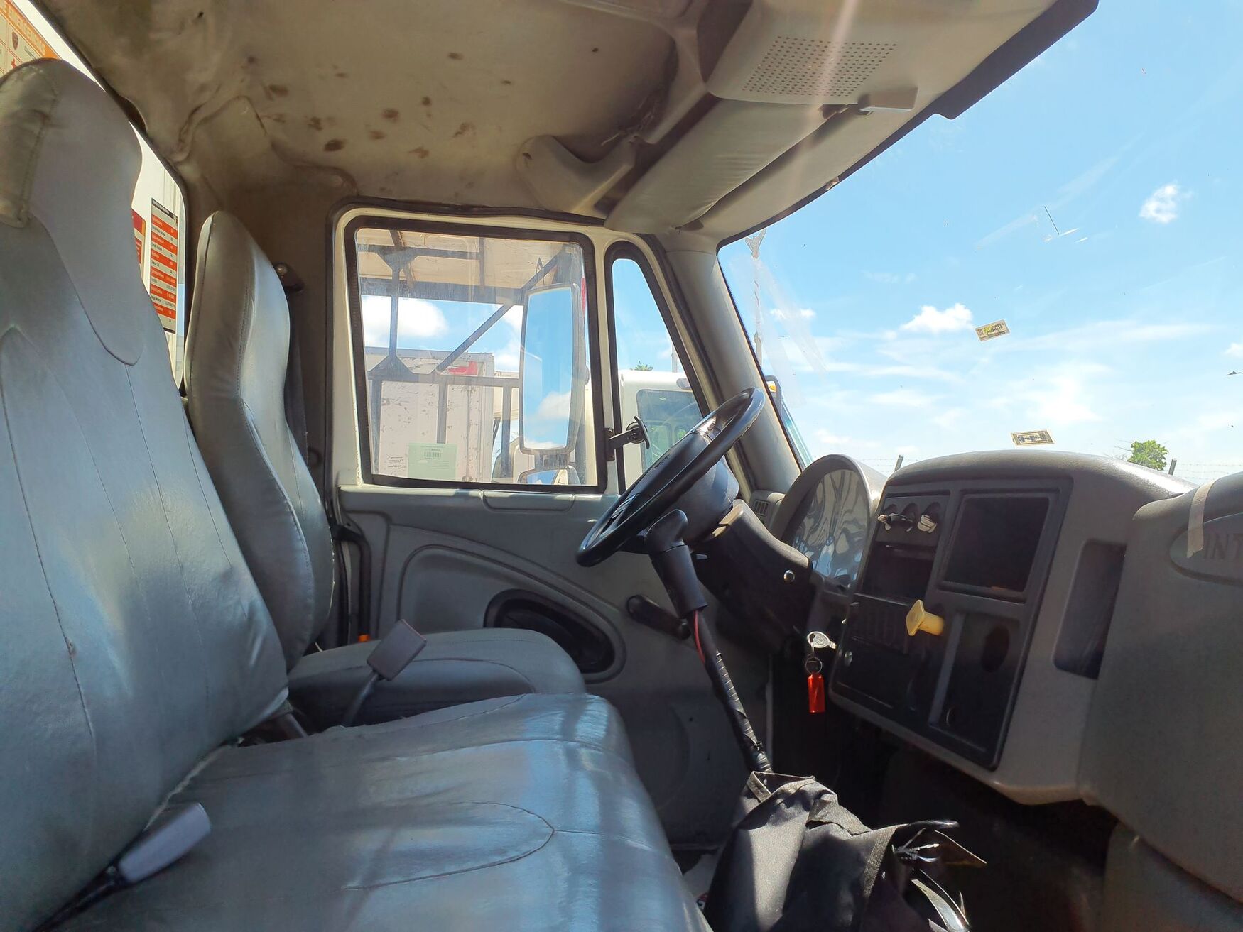 International - 4300 - 2013 image number 11