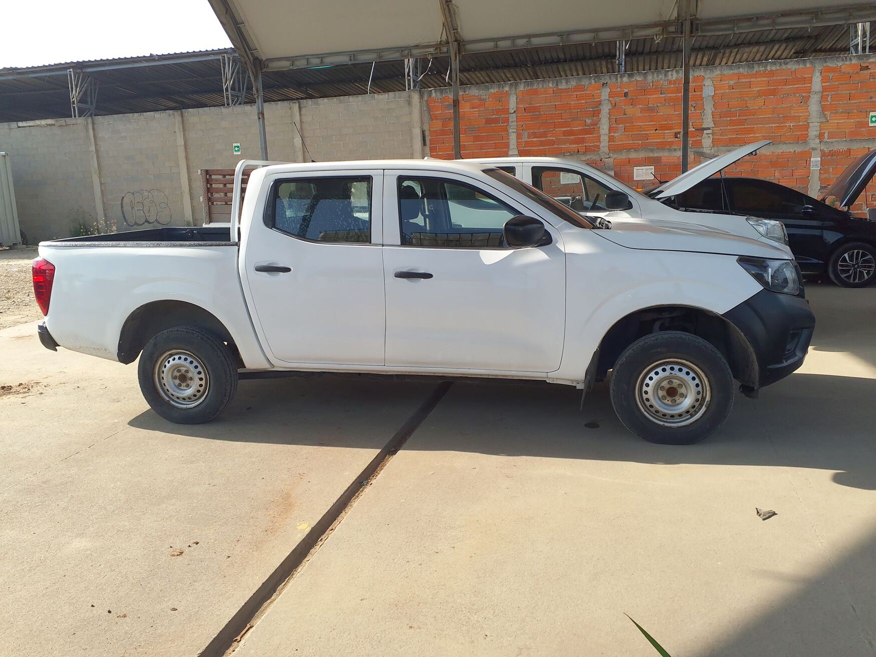 Nissan - Frontier - 2019 image number 10