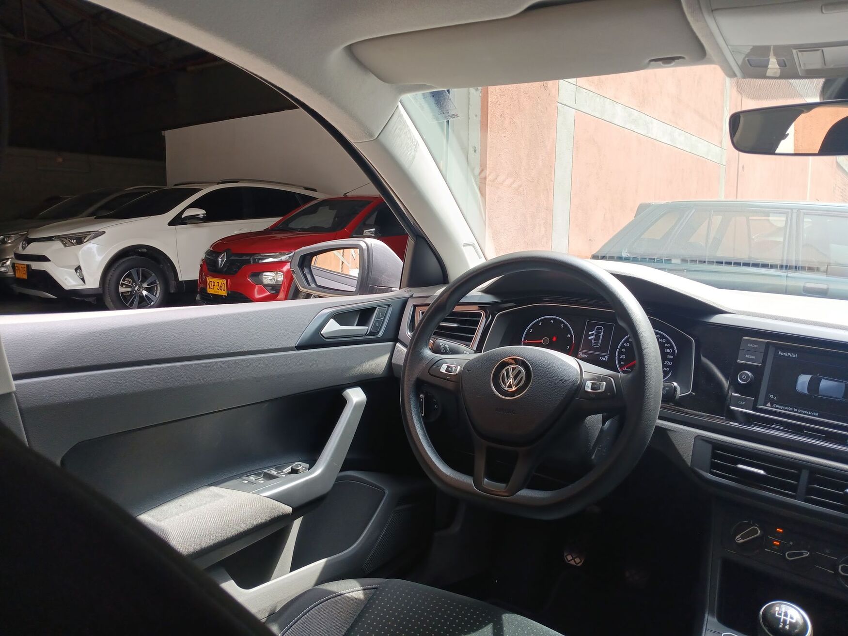 Volkswagen - Virtus - 2022 image number 11