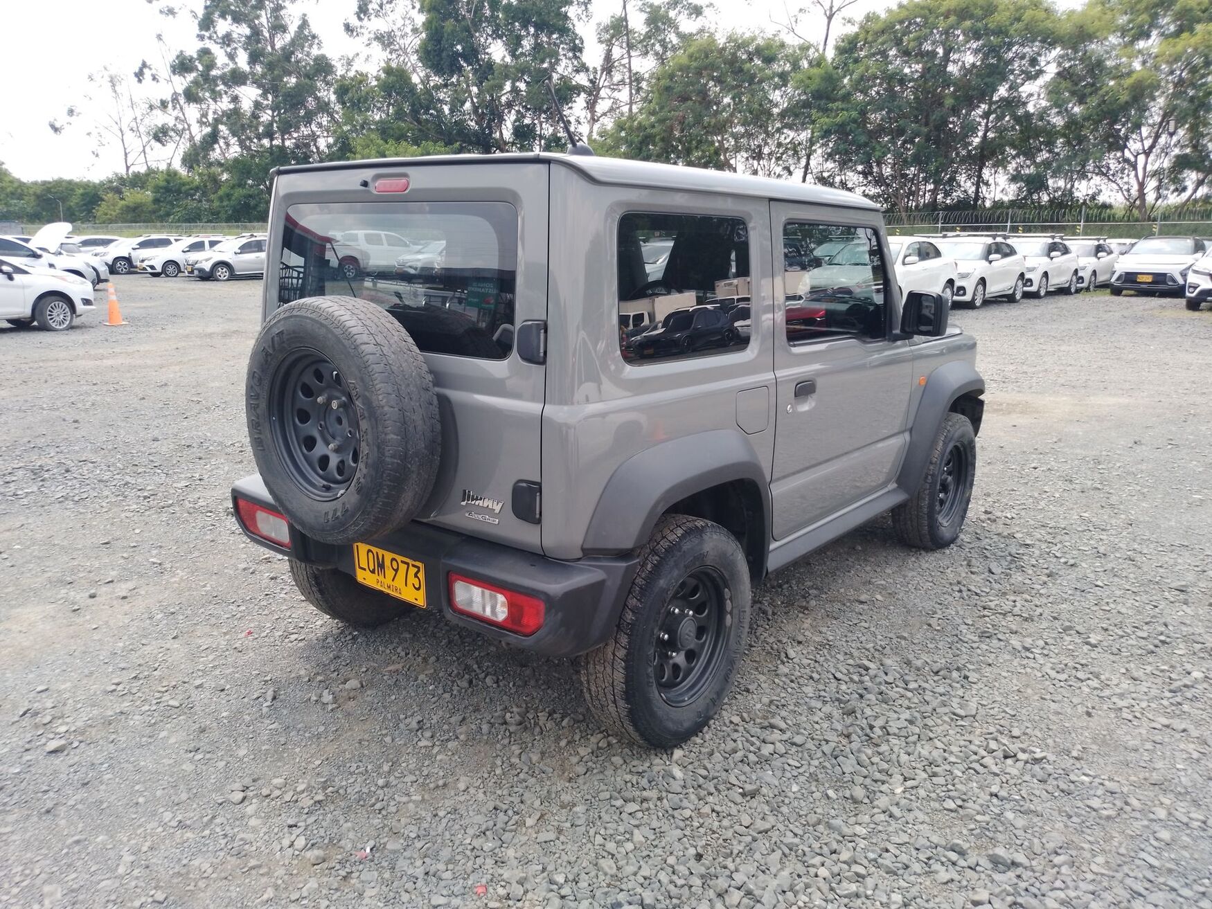 Suzuki - Jimny - 2024 image number 9