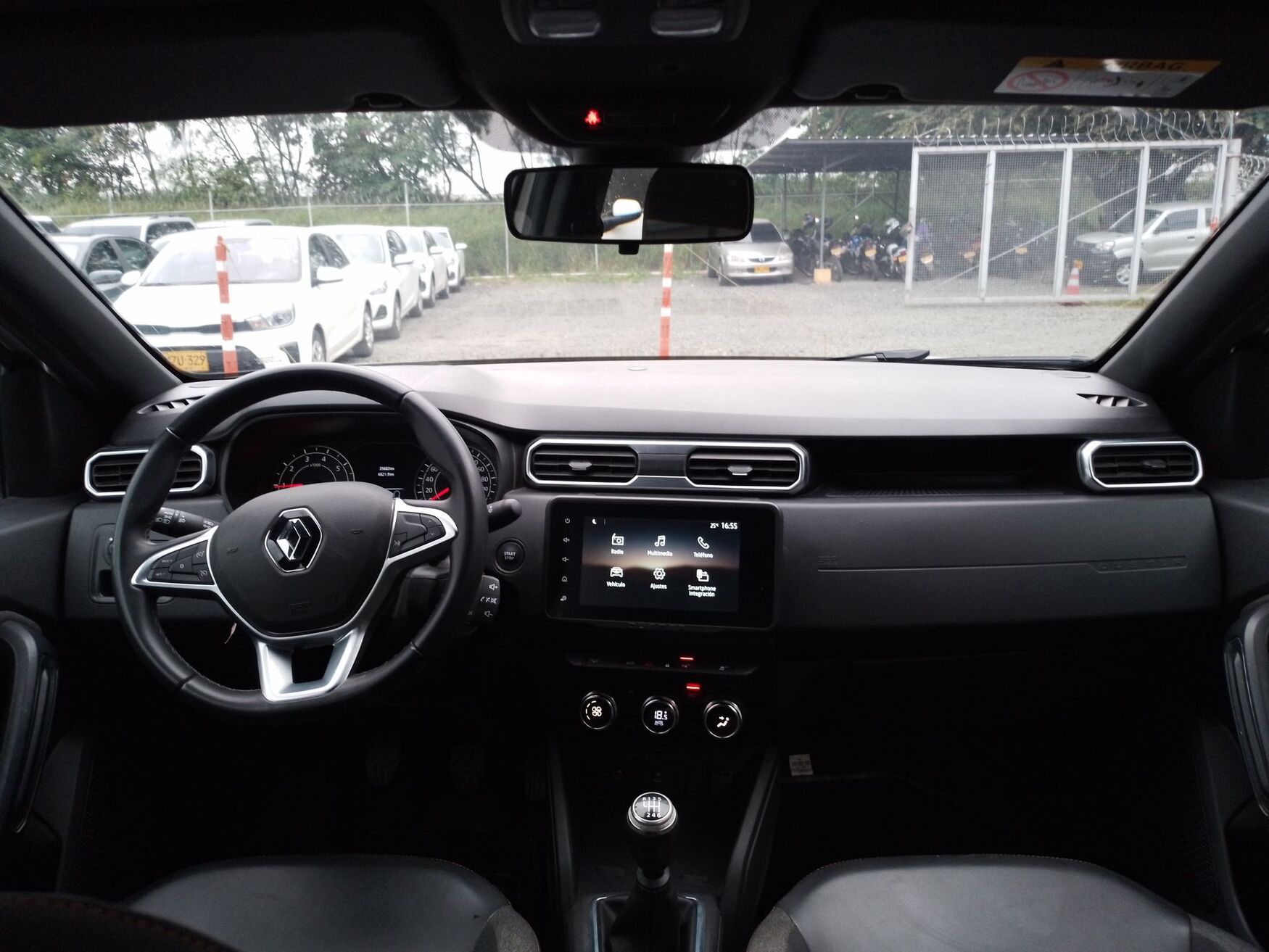 Renault - Duster - 2025 image number 11