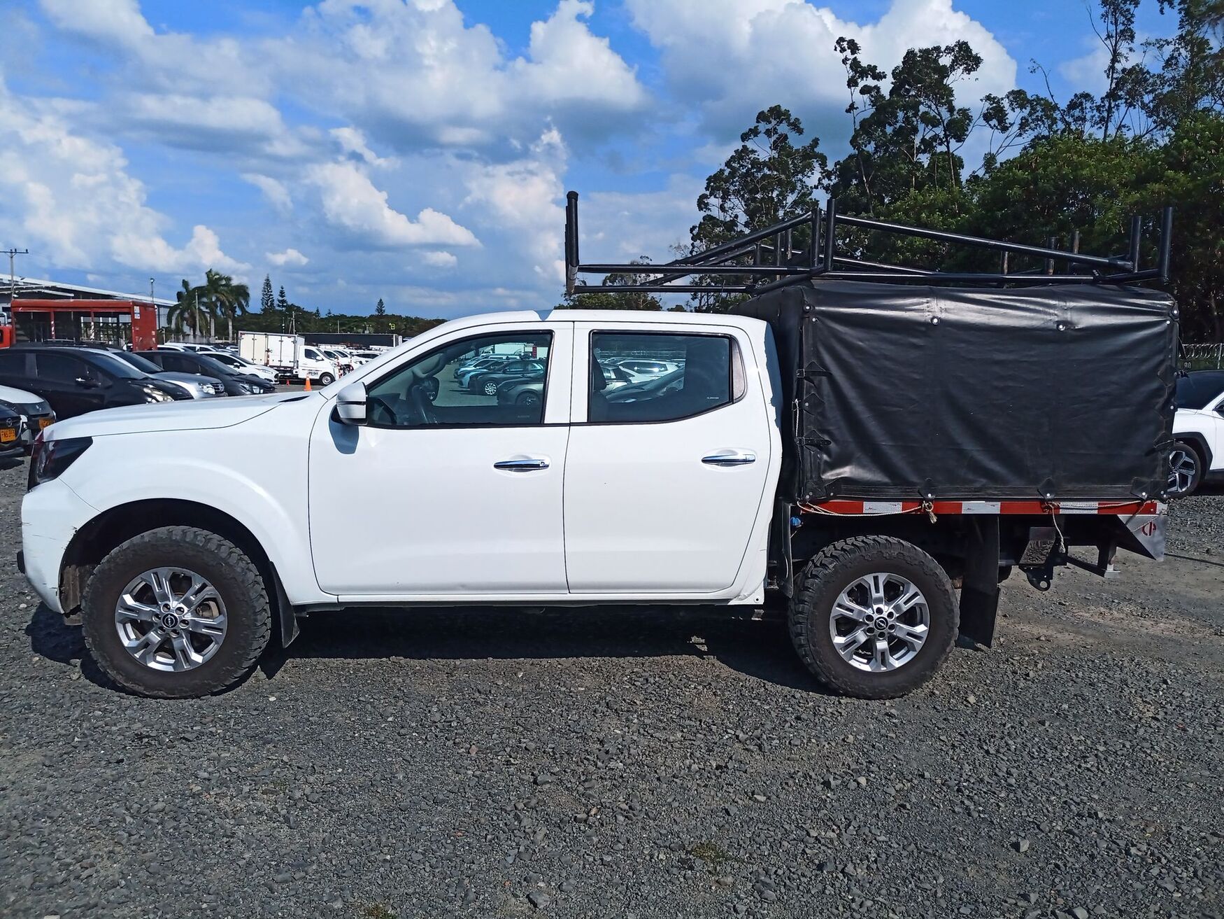 Nissan - Frontier - 2025 image number 6
