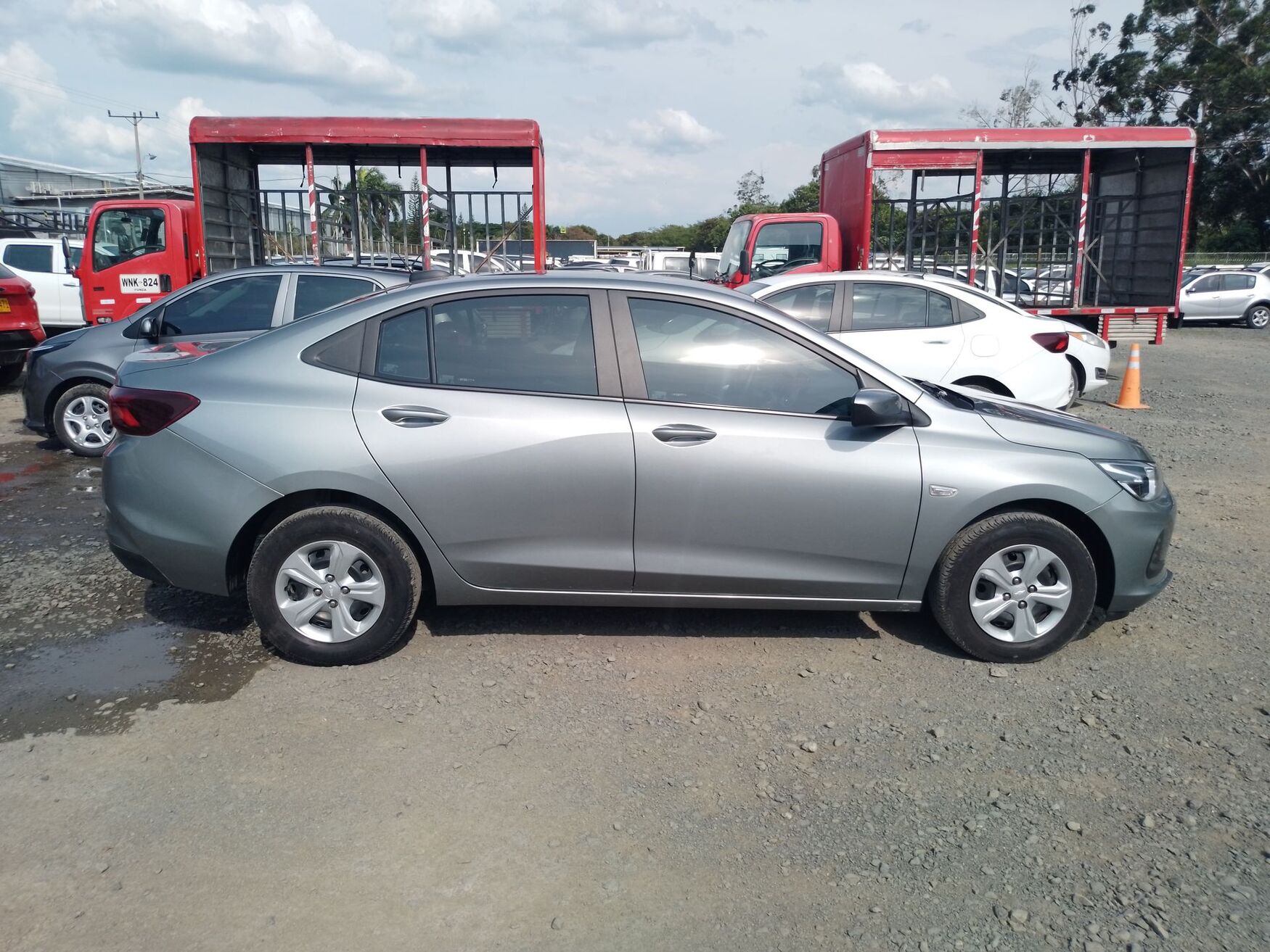 Chevrolet - Onix - 2025 image number 10