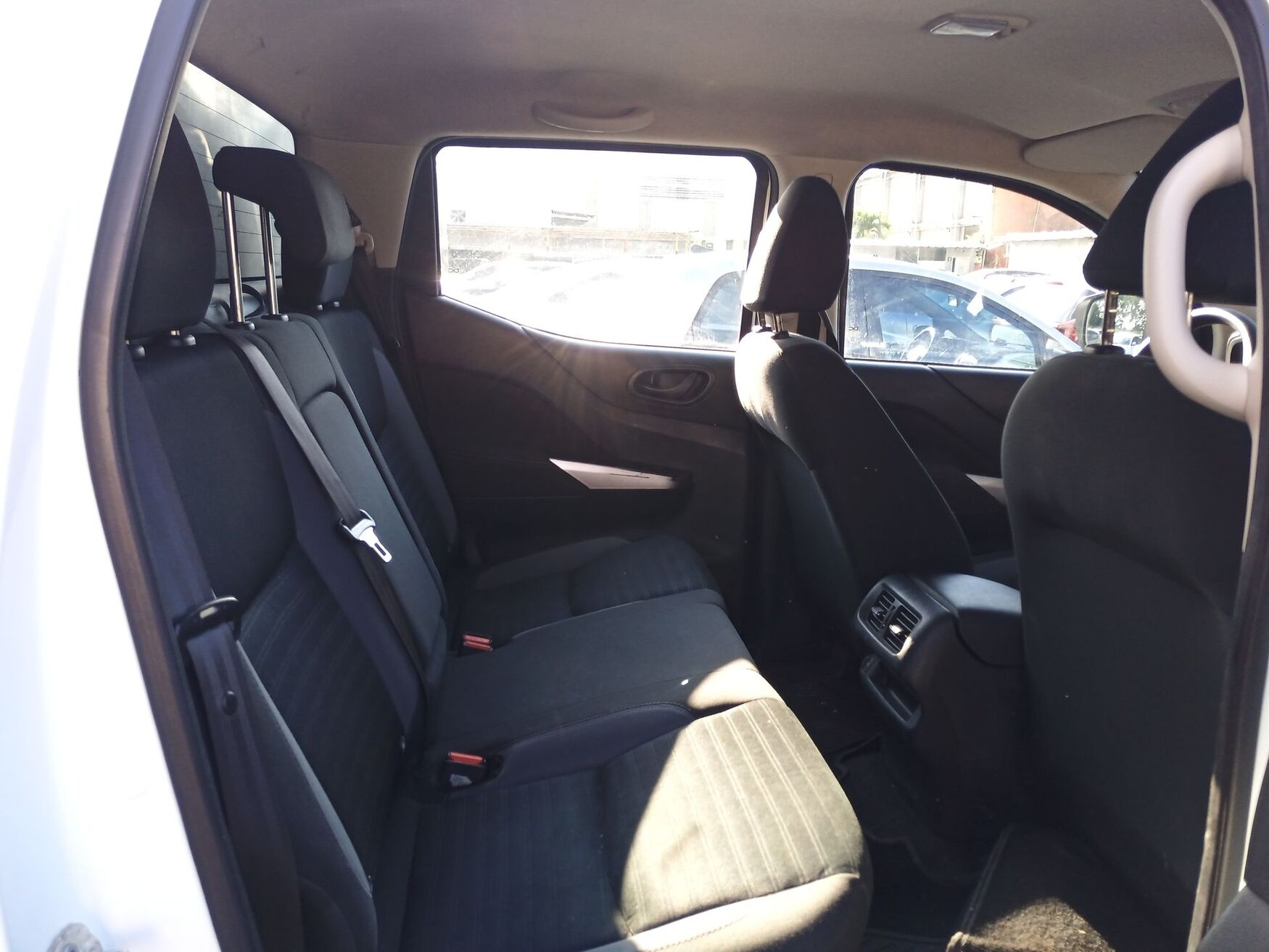 Nissan - Frontier - 2024 image number 3